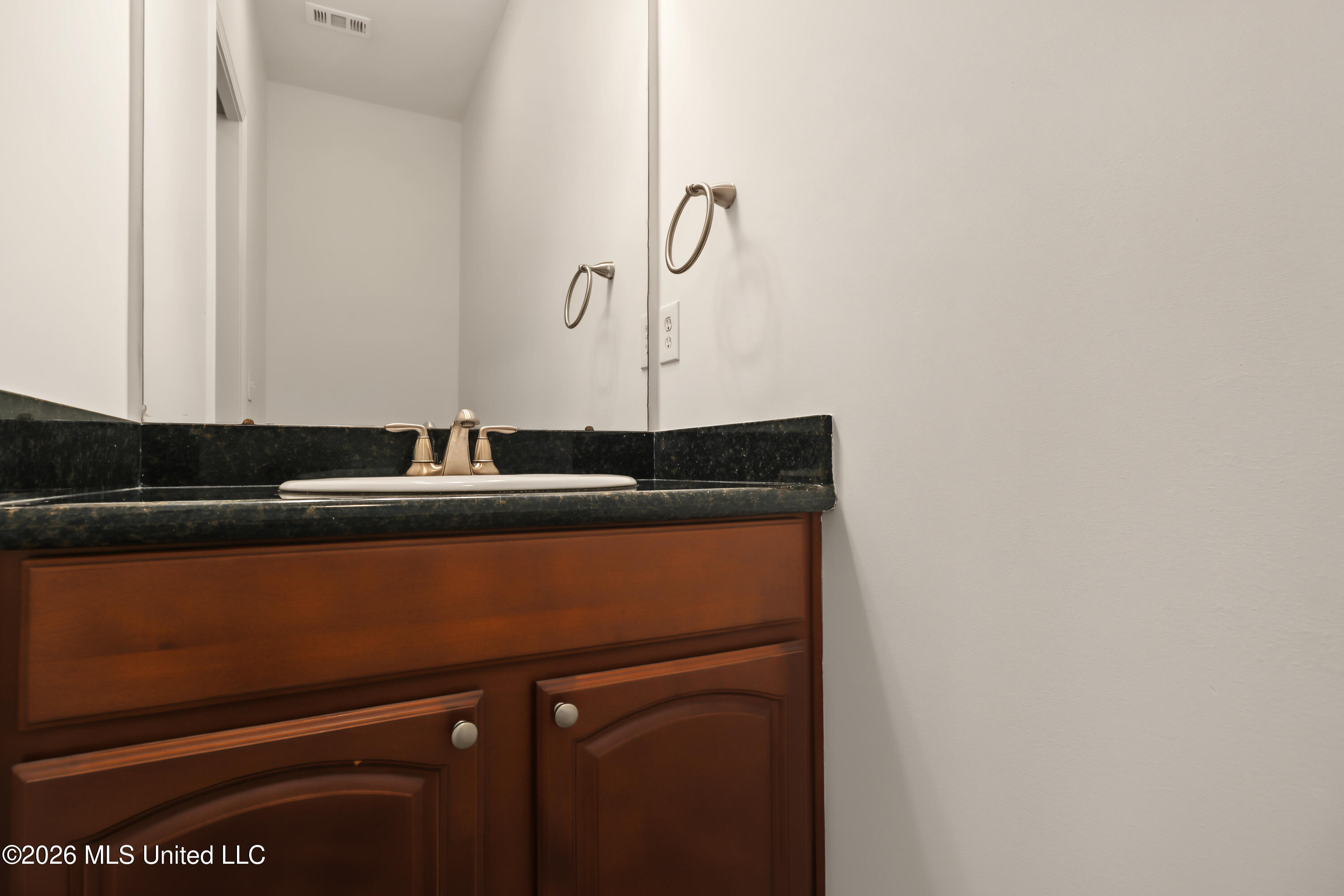 211 Armand Oaks Property Photo 24