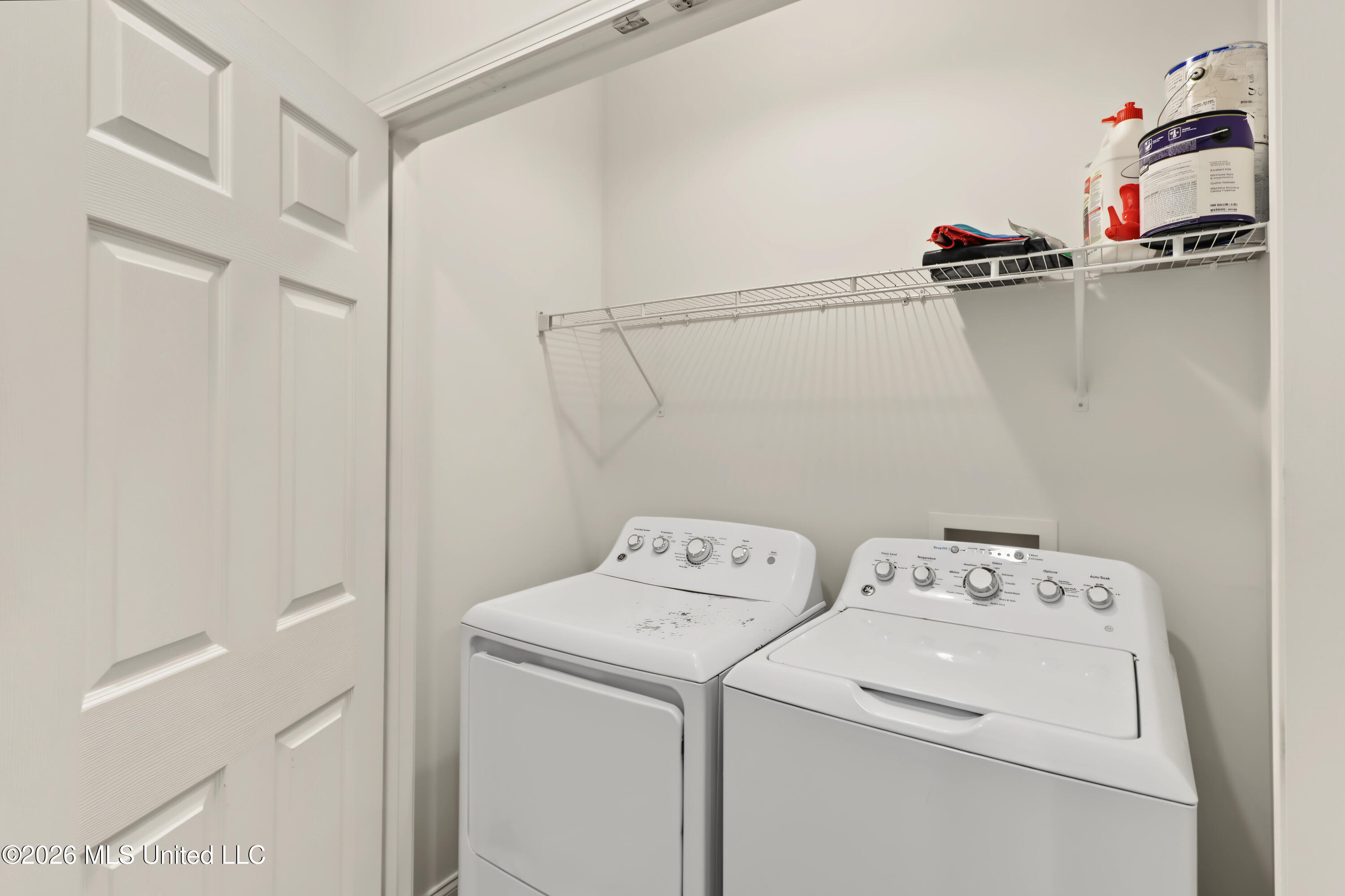 211 Armand Oaks Property Photo 25