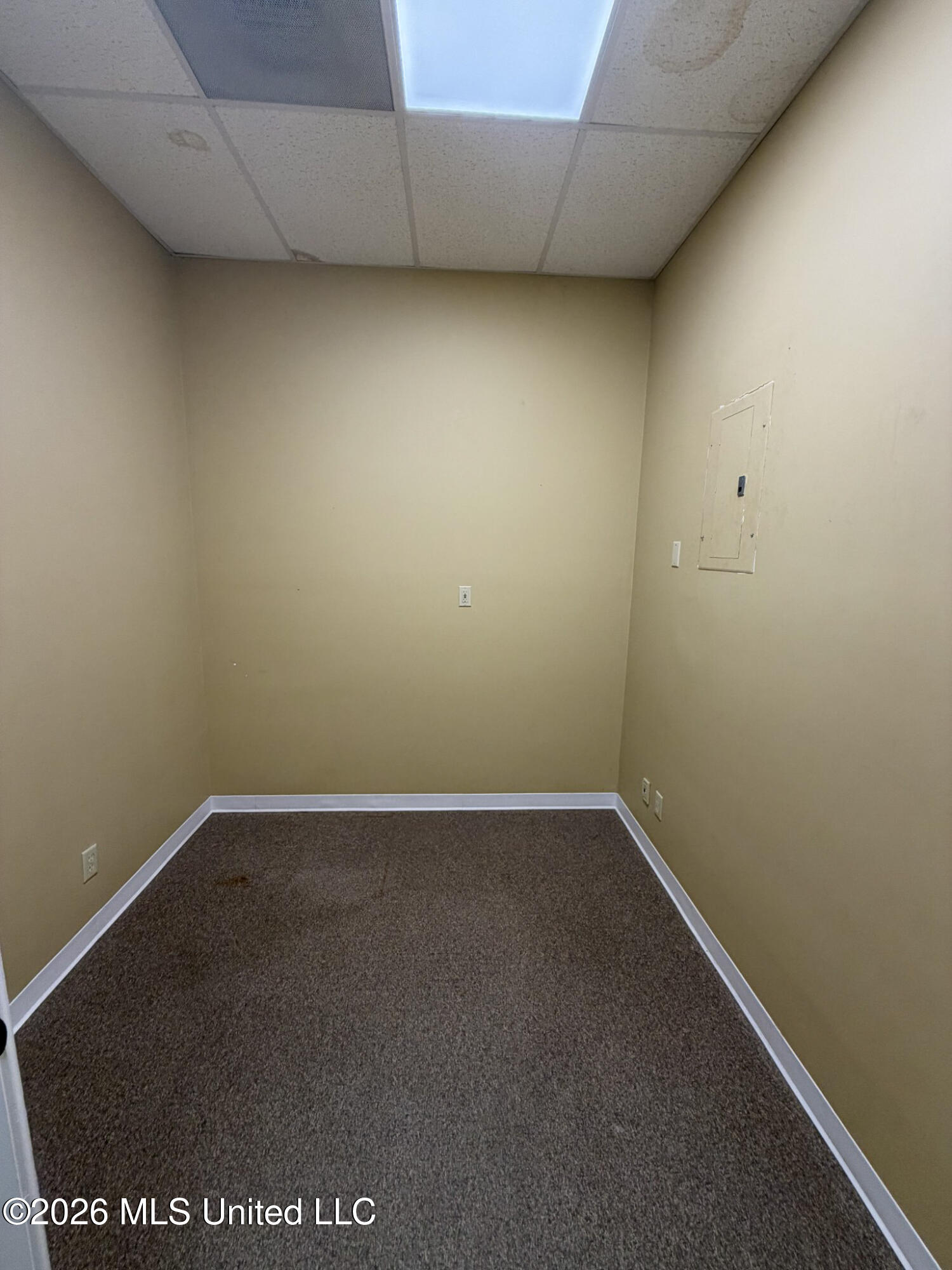 7253 Goodman Road Property Photo 13