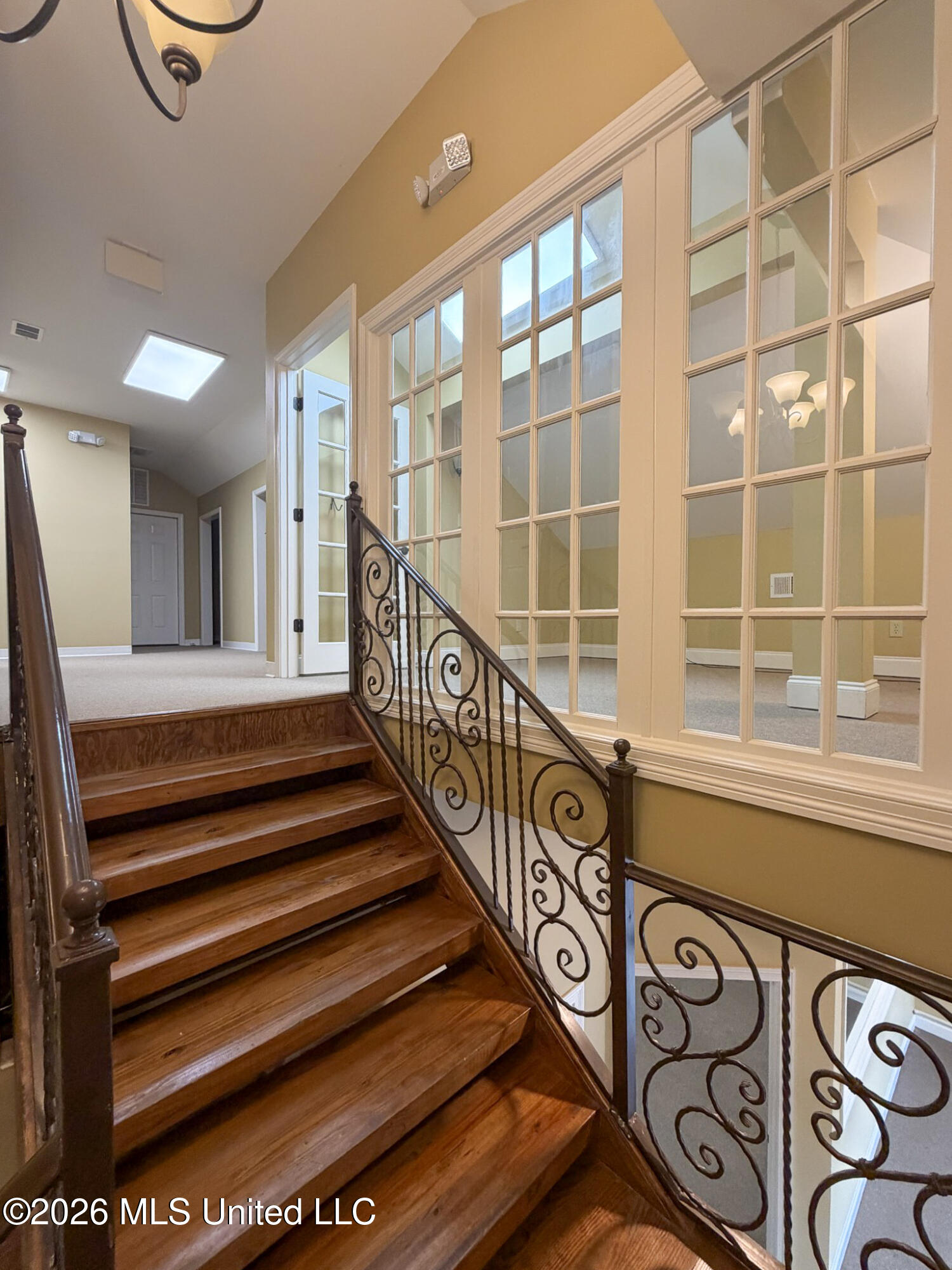 7253 Goodman Road Property Photo 18