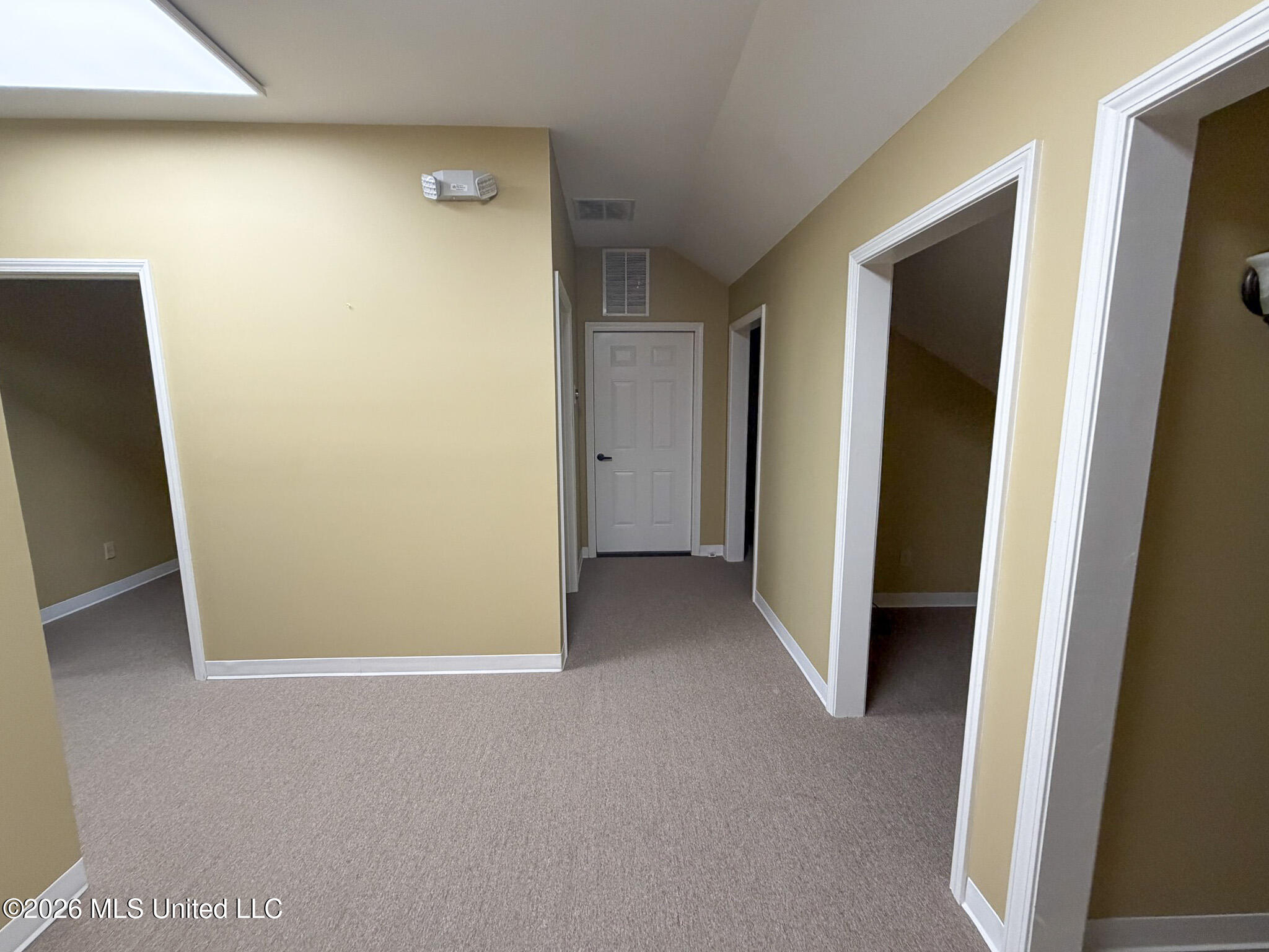 7253 Goodman Road Property Photo 20