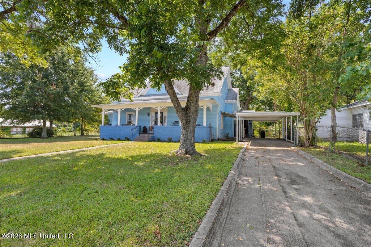 402 Dubose Street Property Photo 2