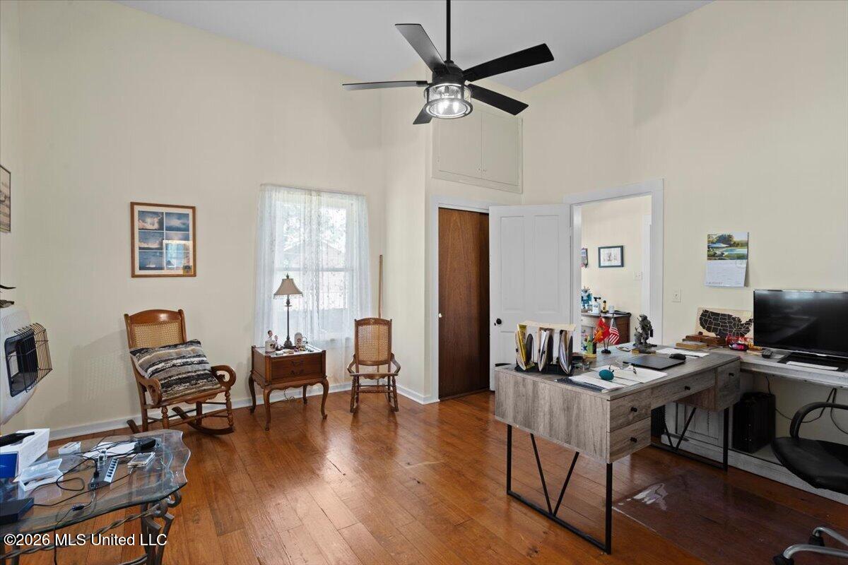 402 Dubose Street Property Photo 8