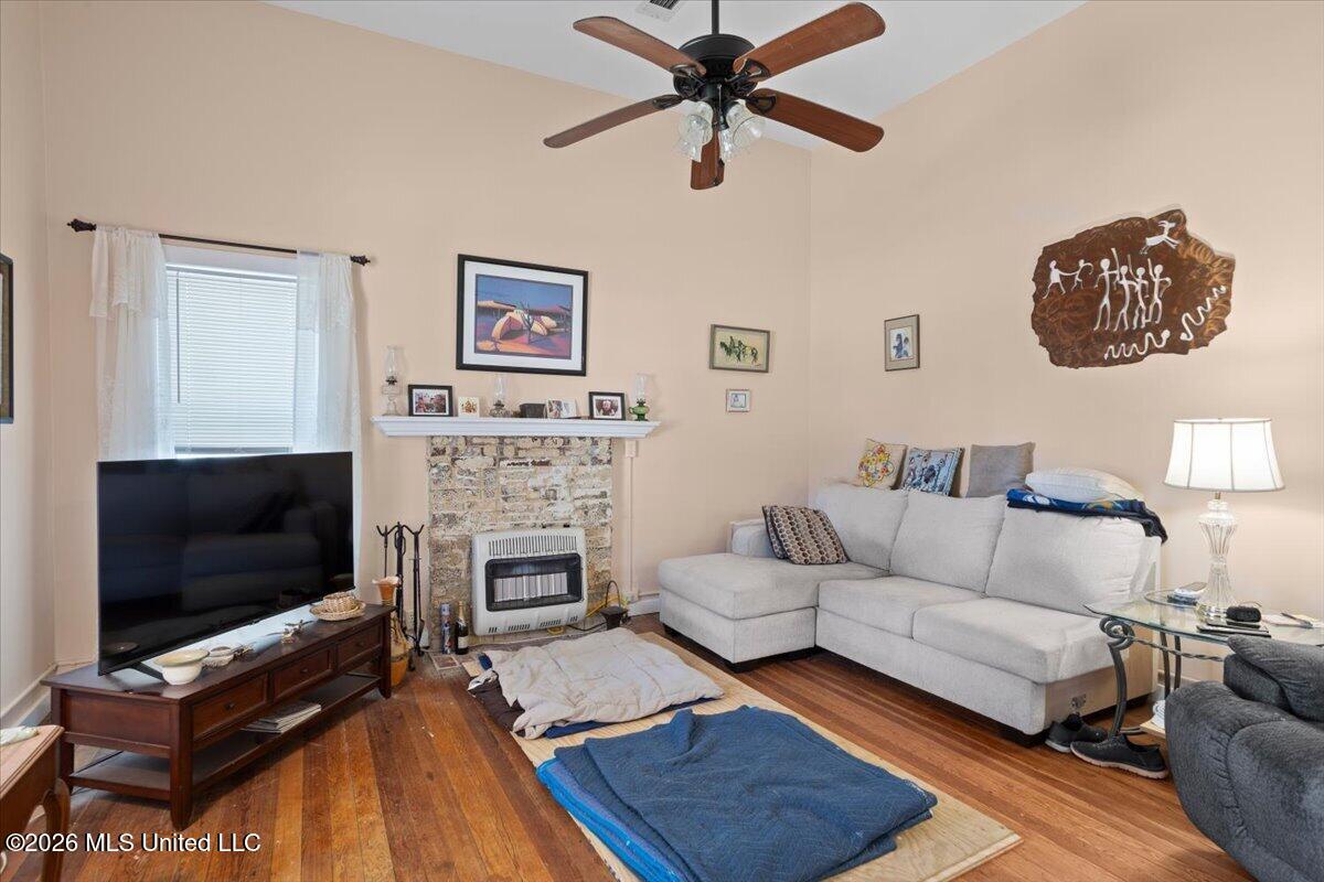 402 Dubose Street Property Photo 11