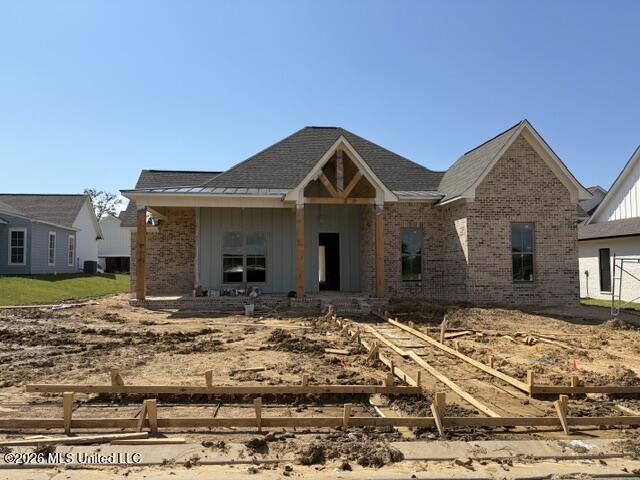1015 Crepe Myrtle Drive Property Photo 1