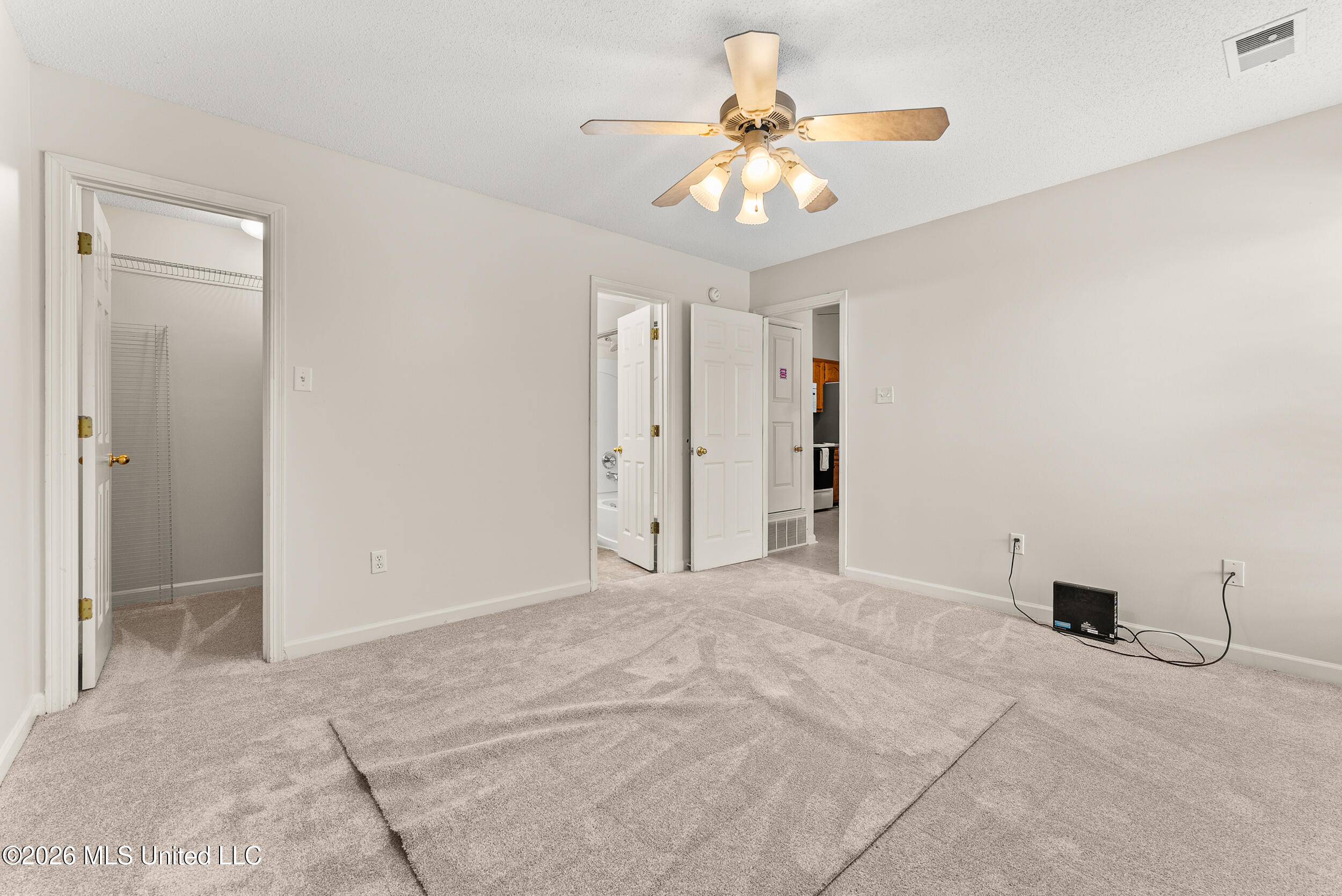 5321 Kalian Cove Property Photo 16