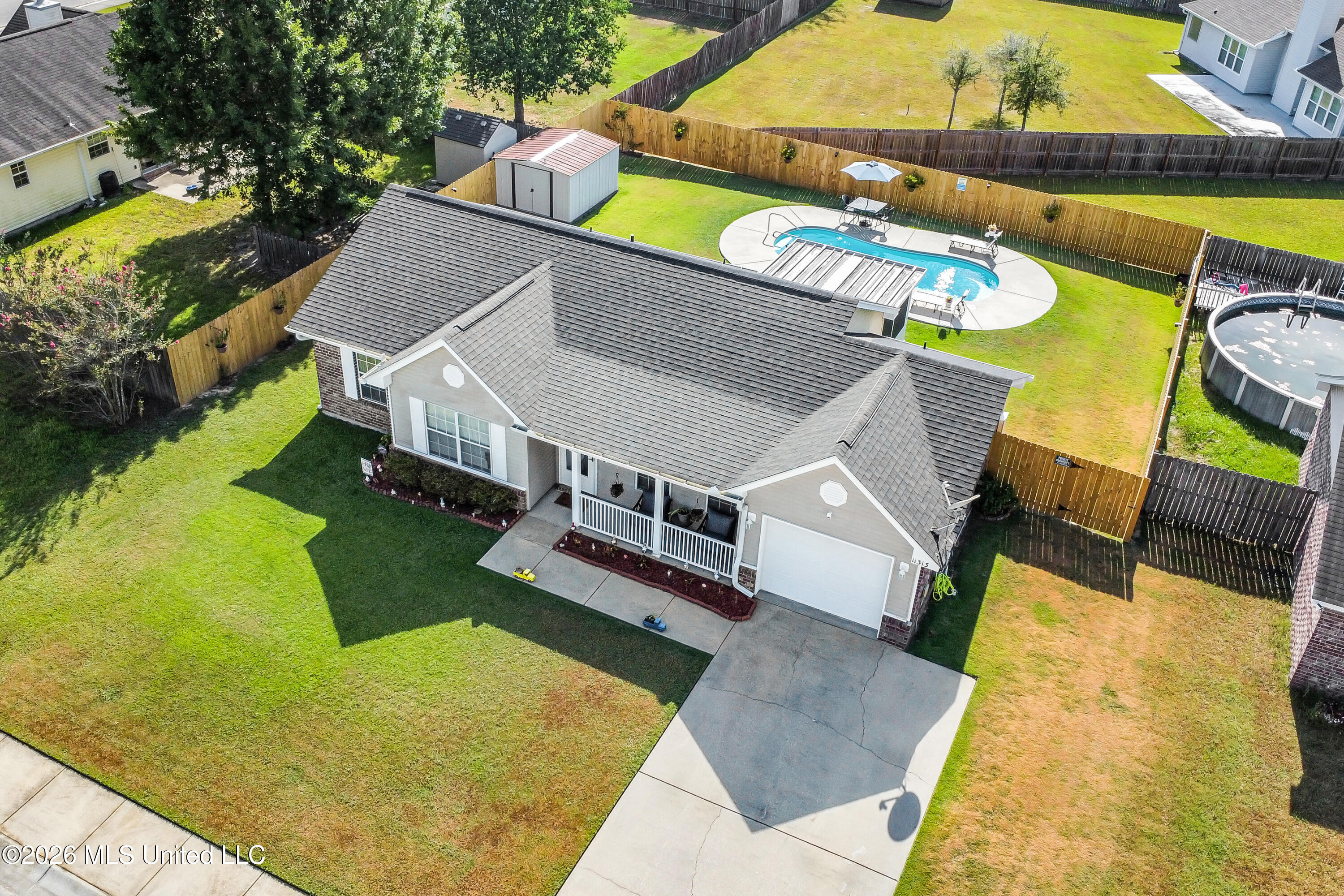 11313 Jessica Drive Property Photo 2