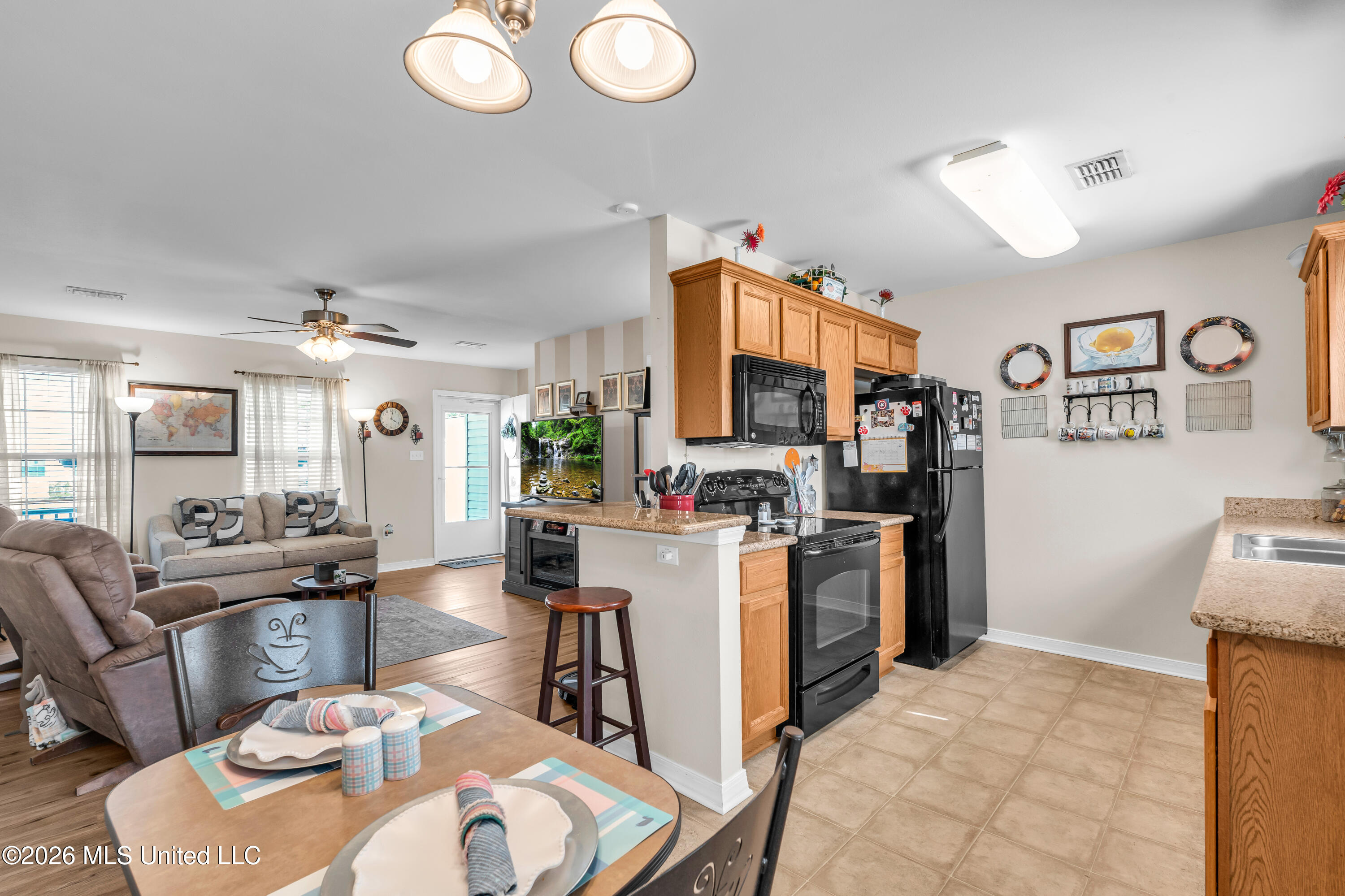 11313 Jessica Drive Property Photo 4