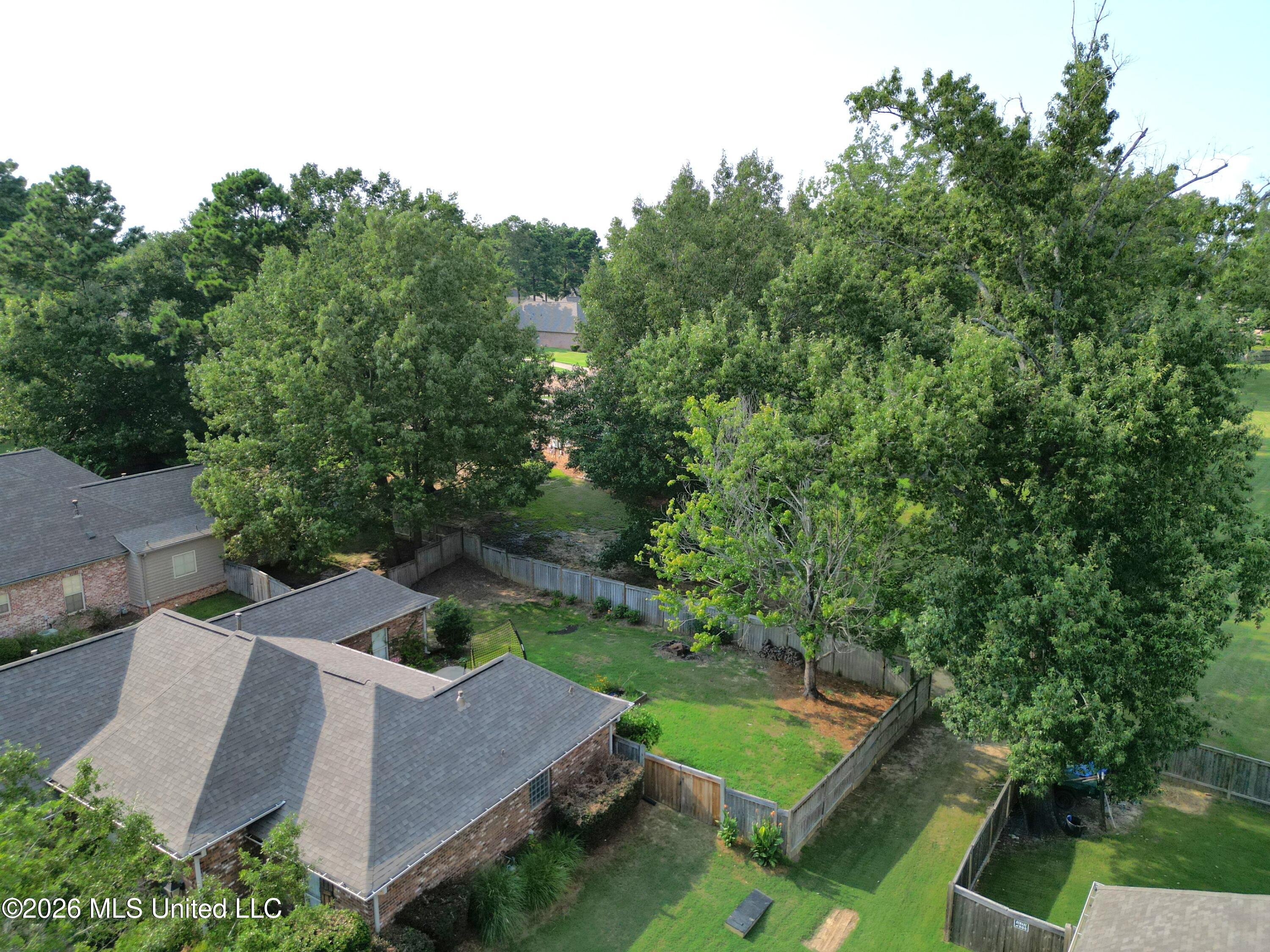 124 Hemlock Lane Property Photo 3