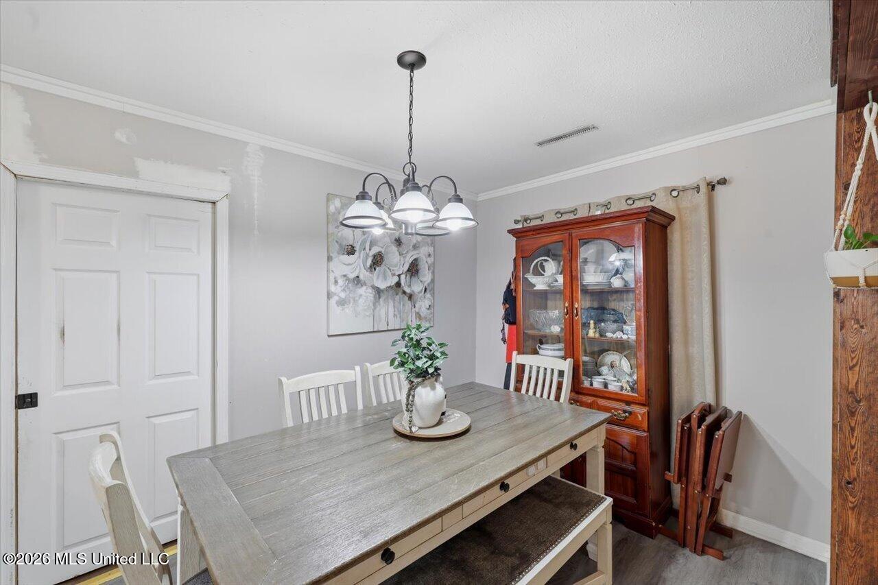216 Pemberton Drive Property Photo 13