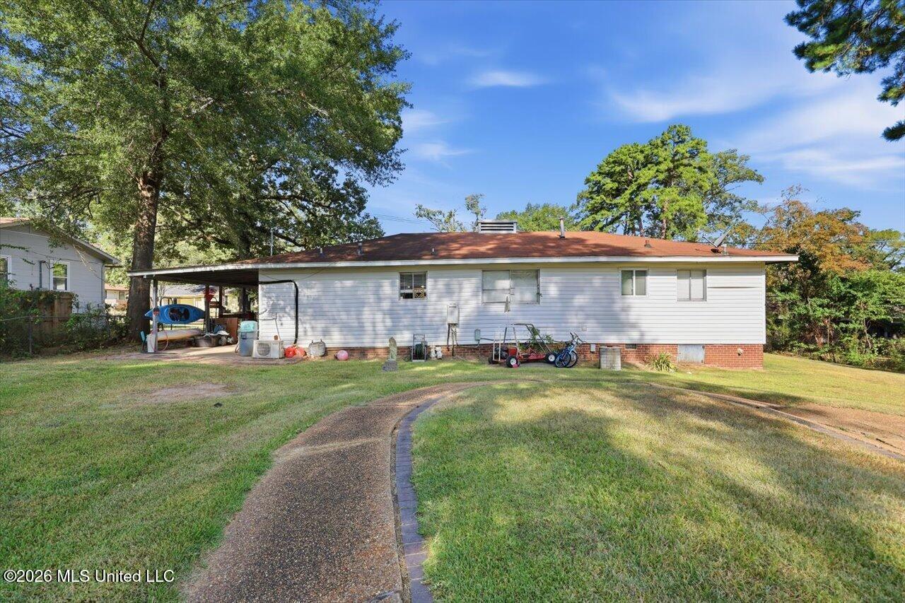 216 Pemberton Drive Property Photo 25
