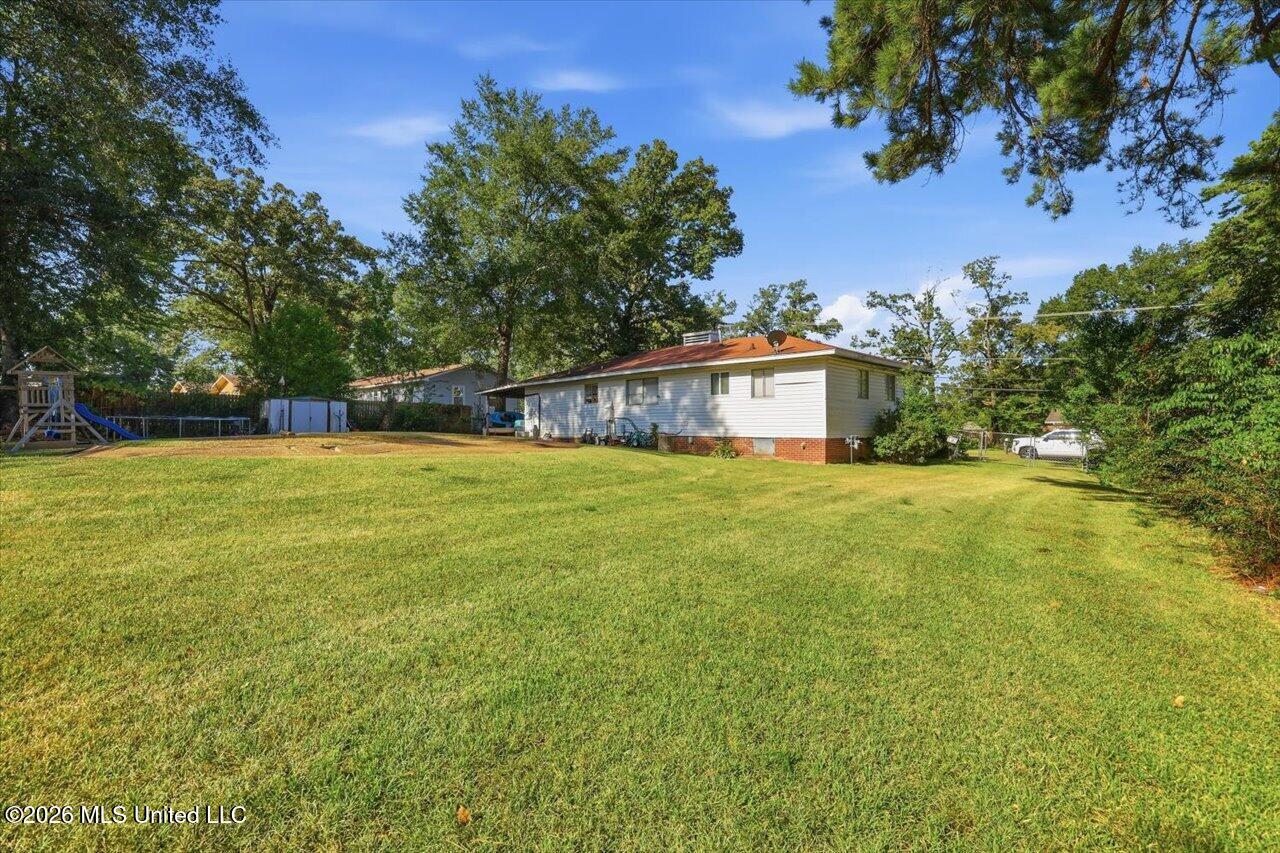 216 Pemberton Drive Property Photo 26