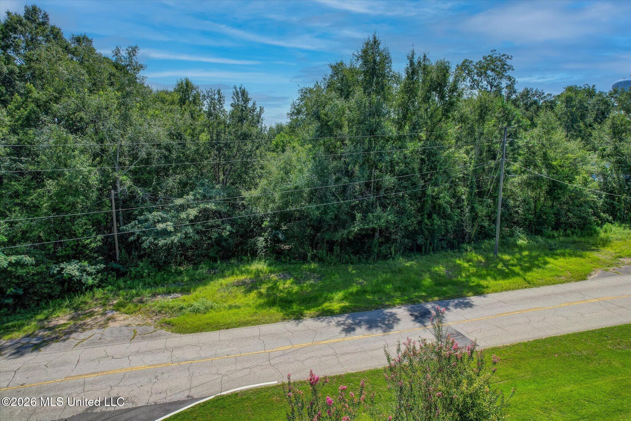 24152 Church Avenue Property Photo 6