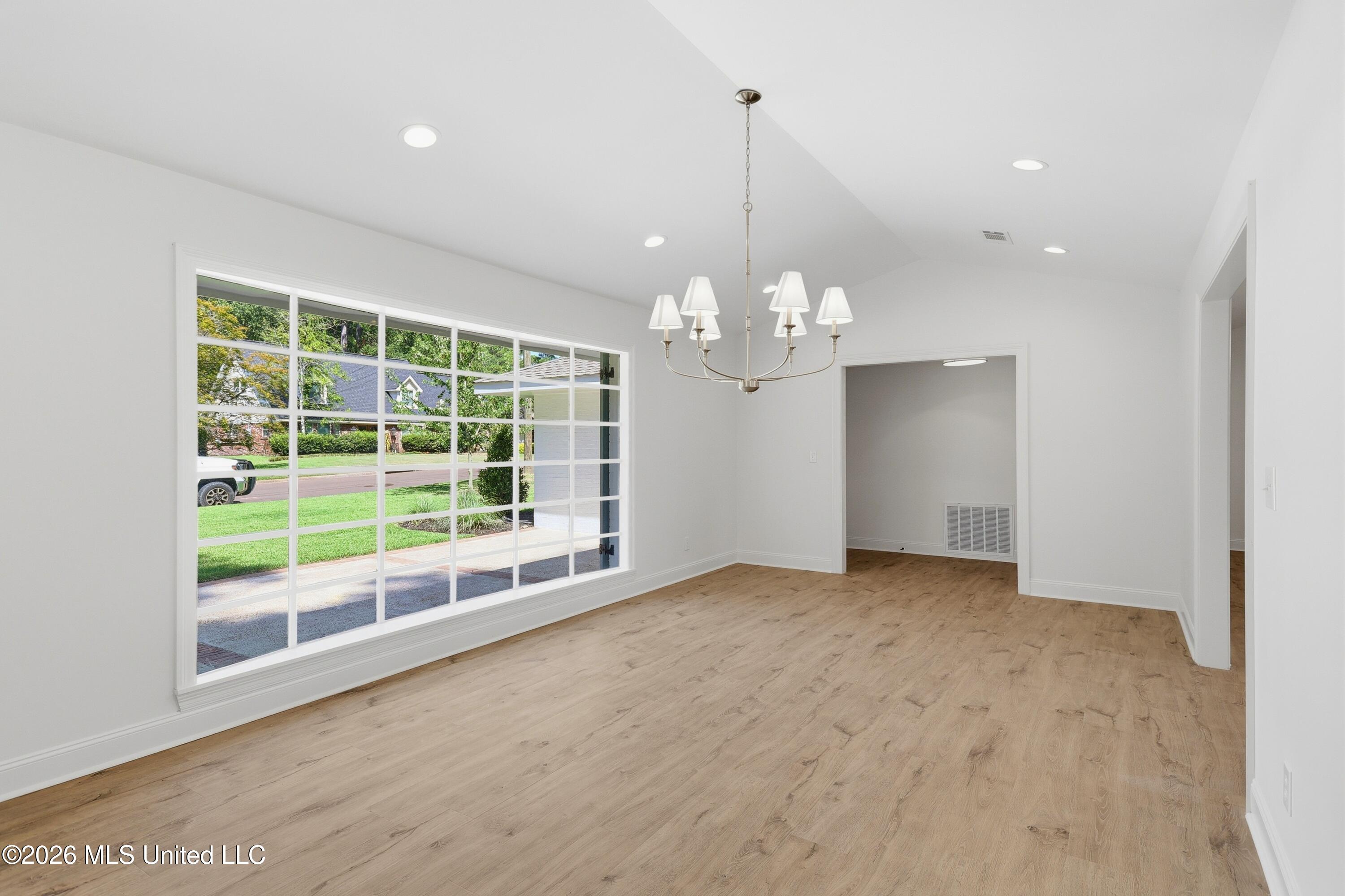 5326 Balmoral Drive Property Photo 14