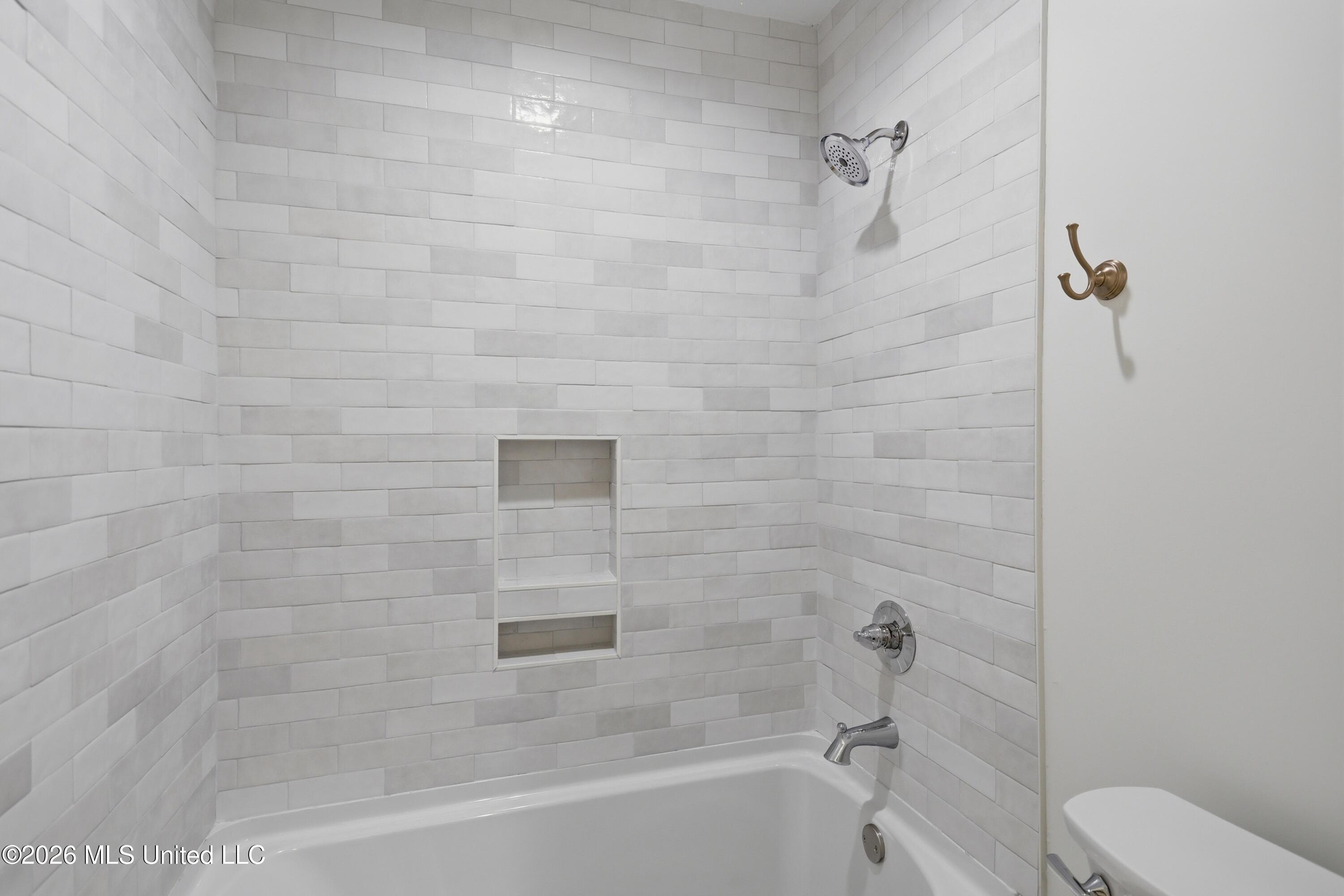 5326 Balmoral Drive Property Photo 22