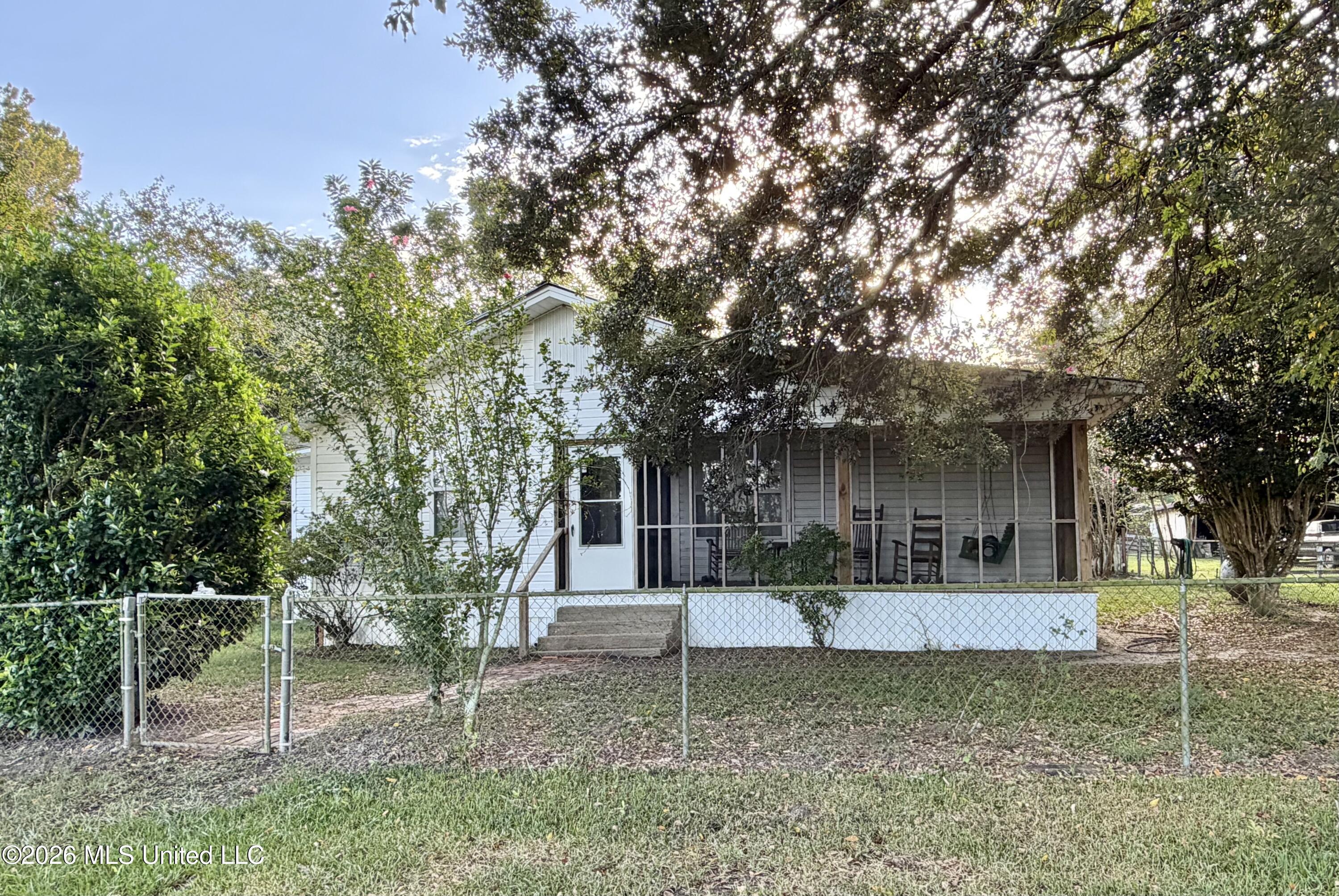8488 Neely Avera Road Property Photo 1
