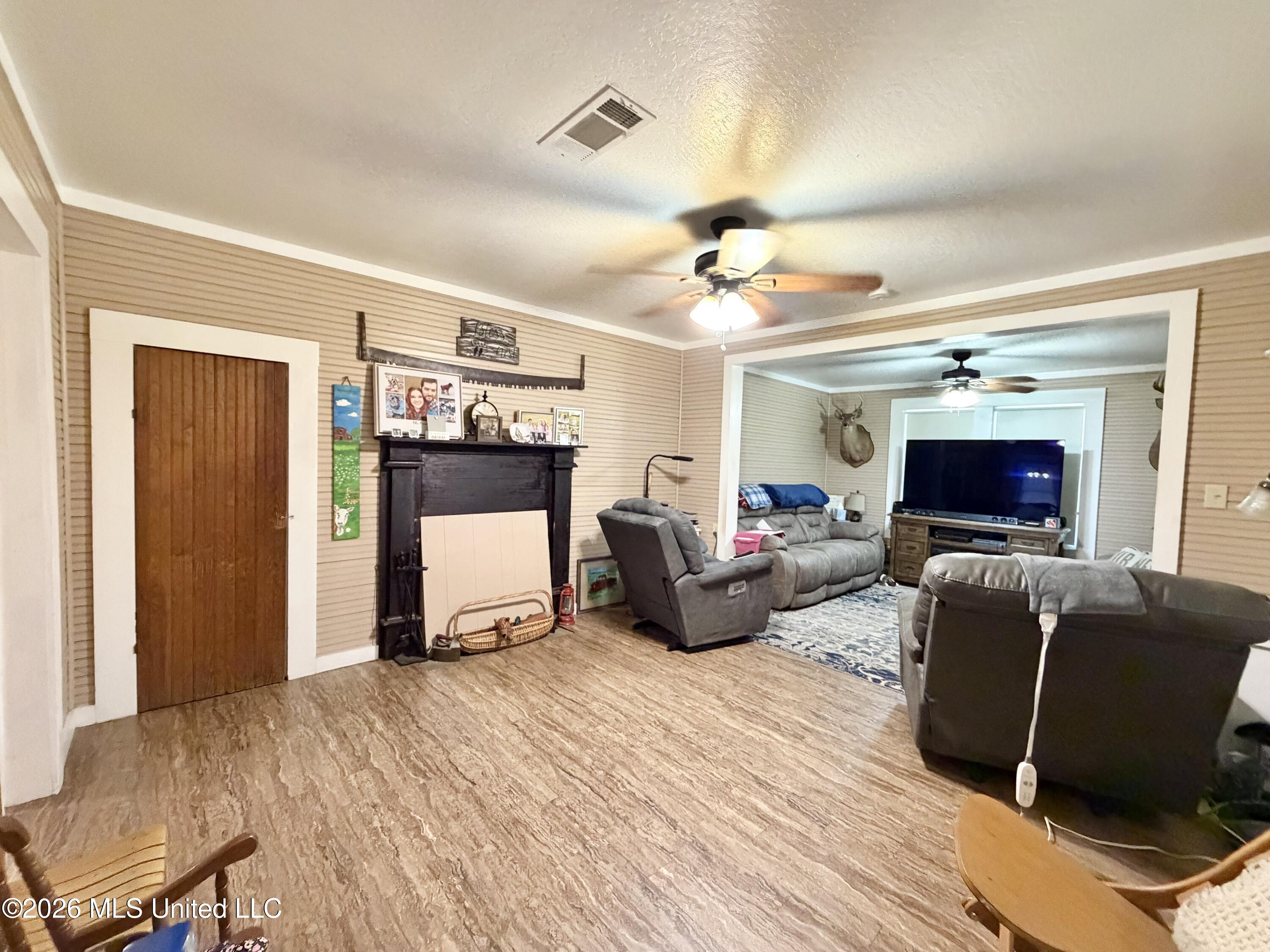 8488 Neely Avera Road Property Photo 5
