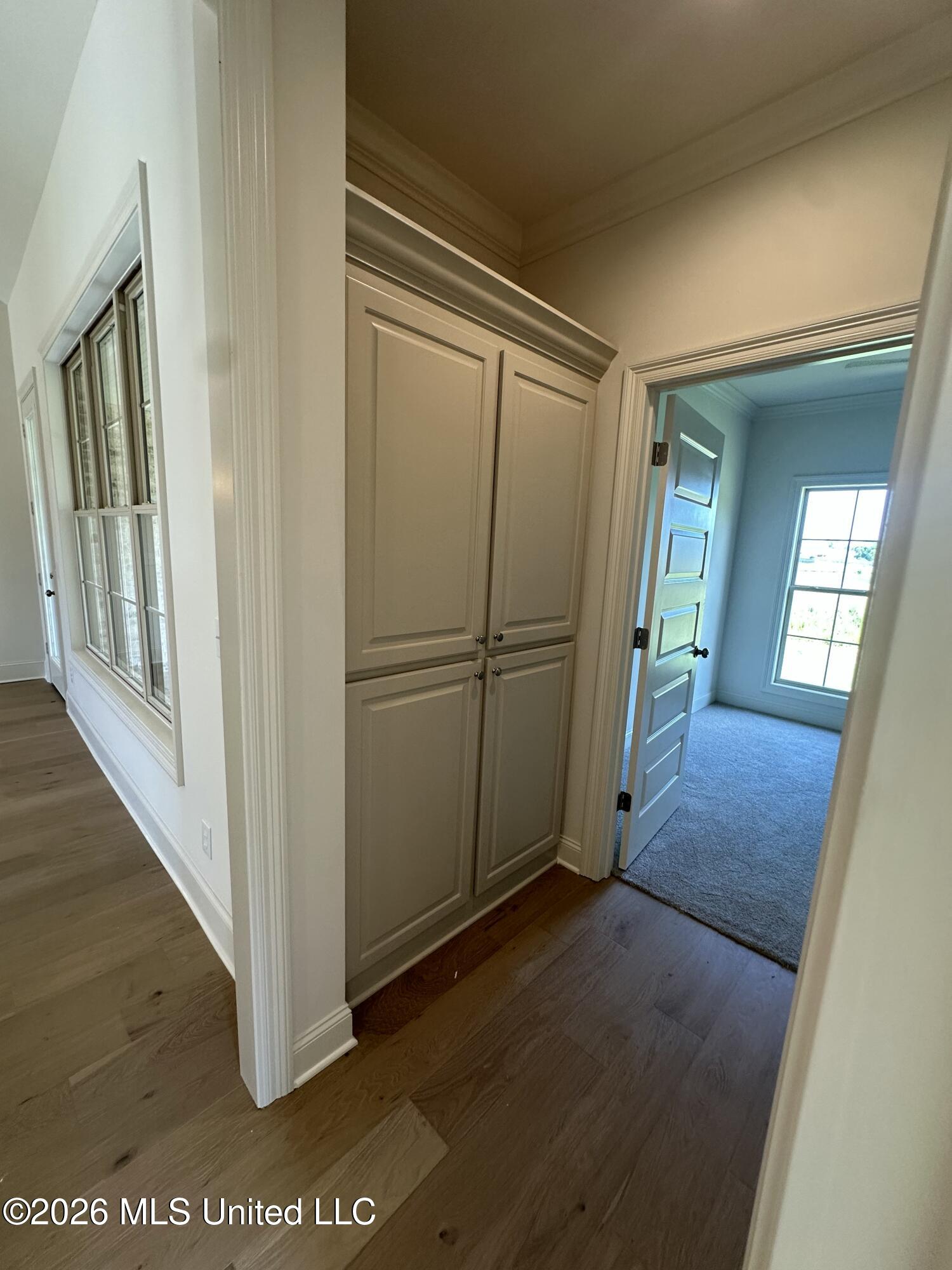 416 Old Maple Cove Property Photo 9