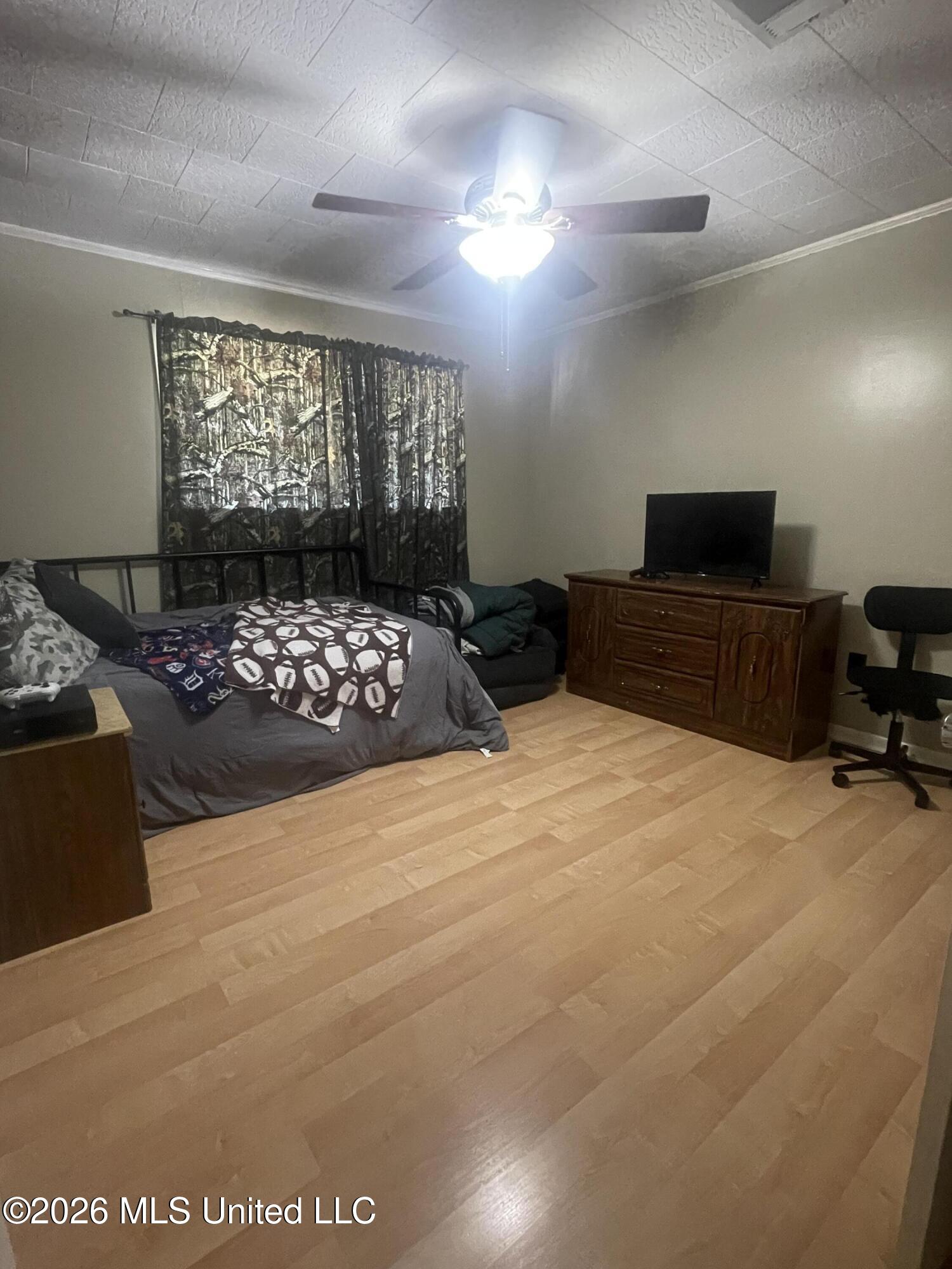 708 Nw Zetus Road Property Photo 7