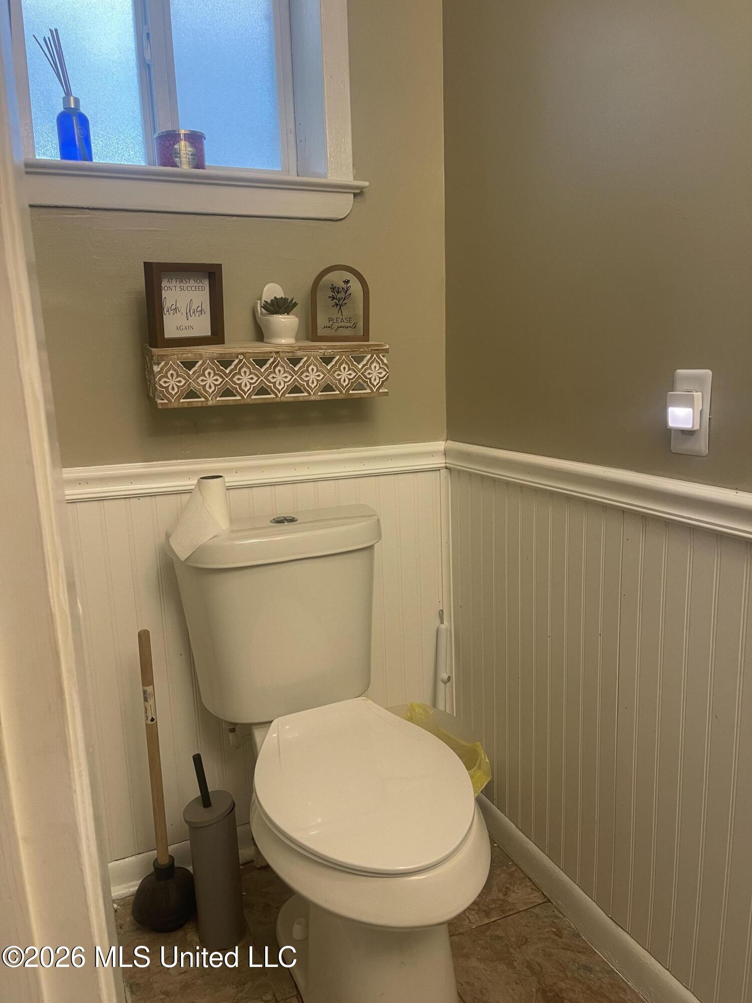 708 Nw Zetus Road Property Photo 10