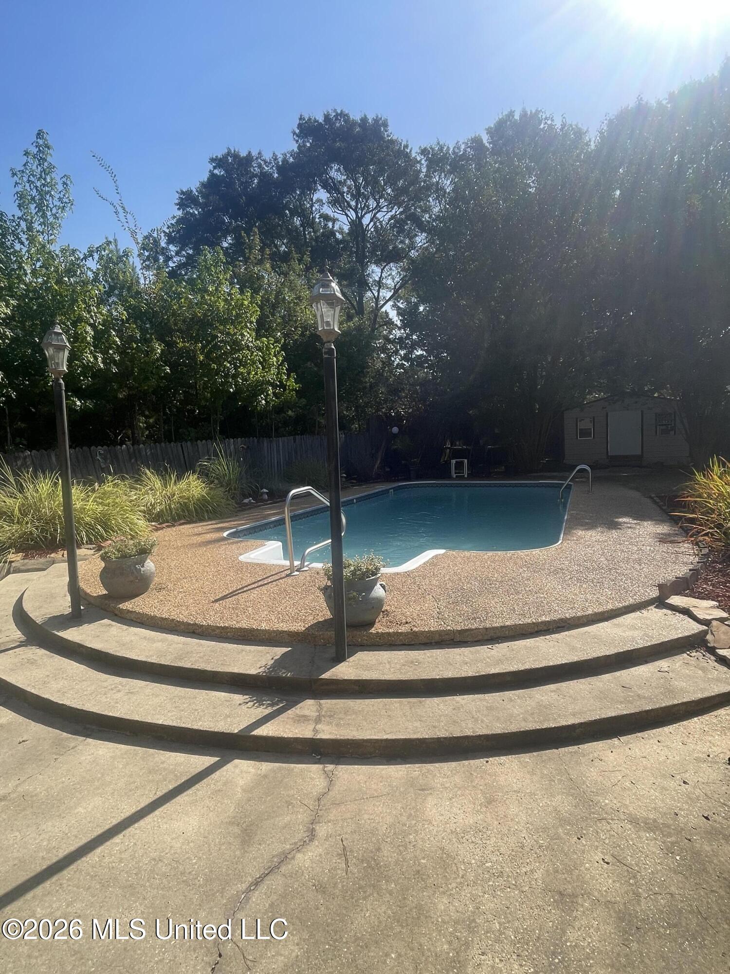 708 Nw Zetus Road Property Photo 13