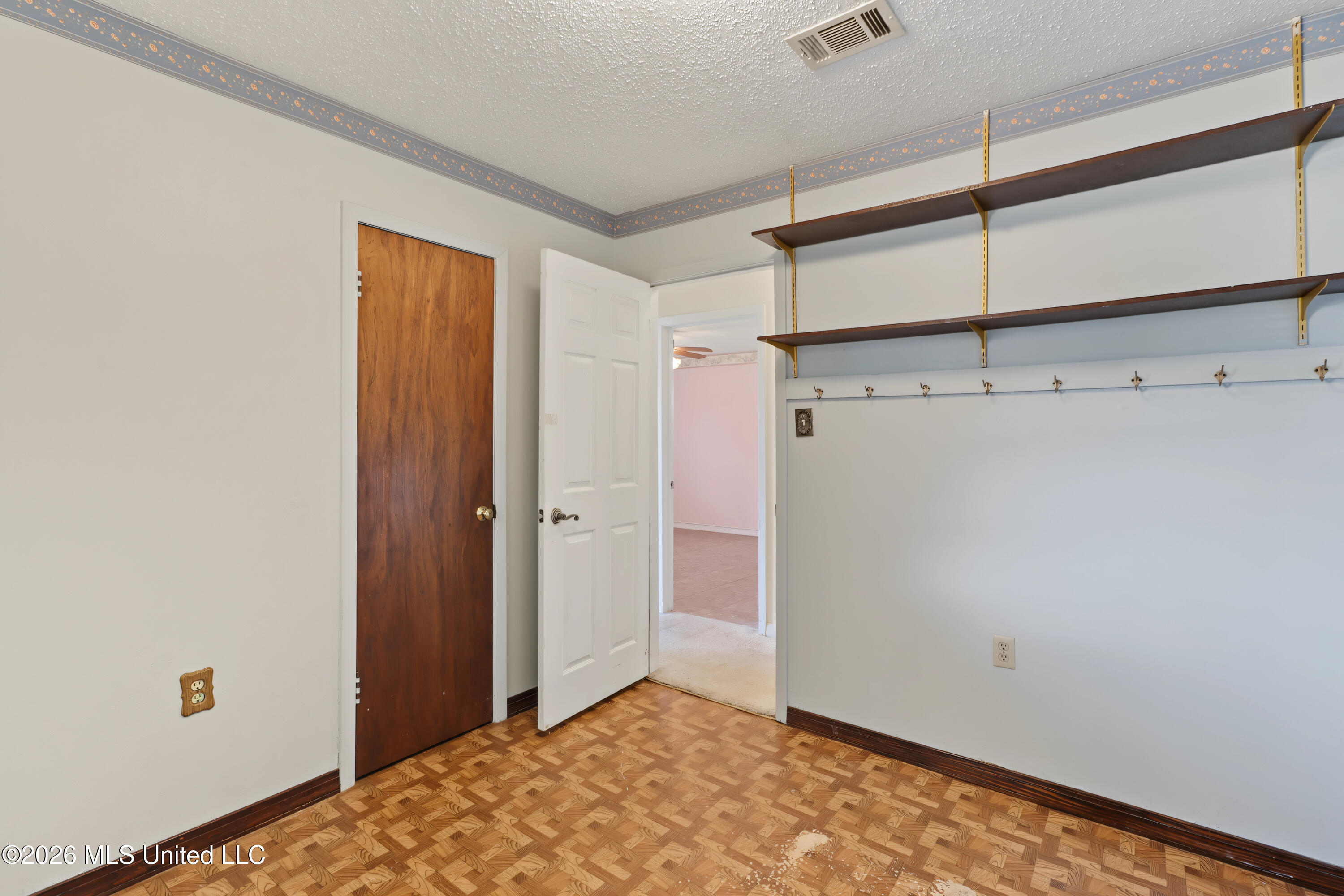 914 Latil Street Property Photo 15