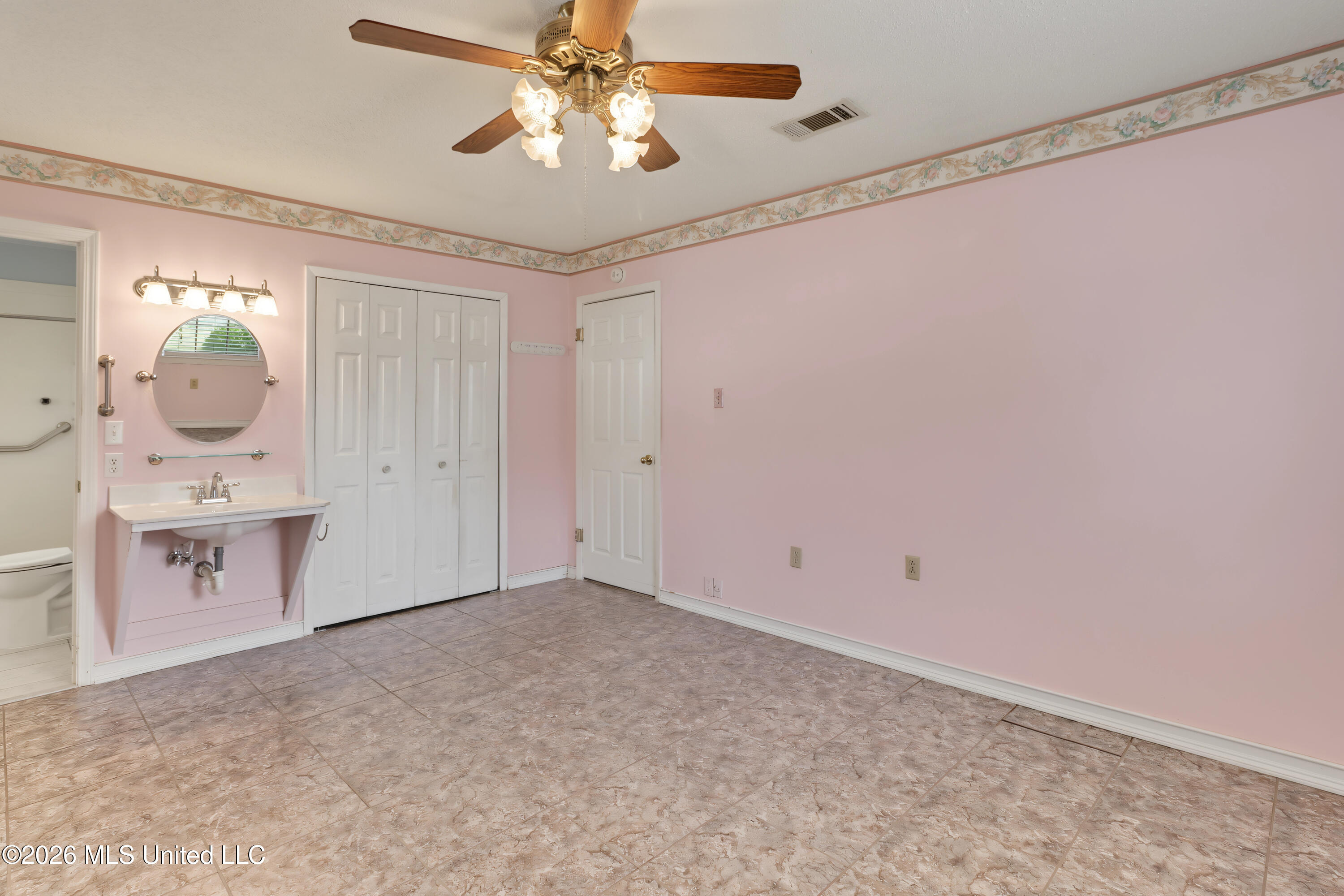 914 Latil Street Property Photo 19