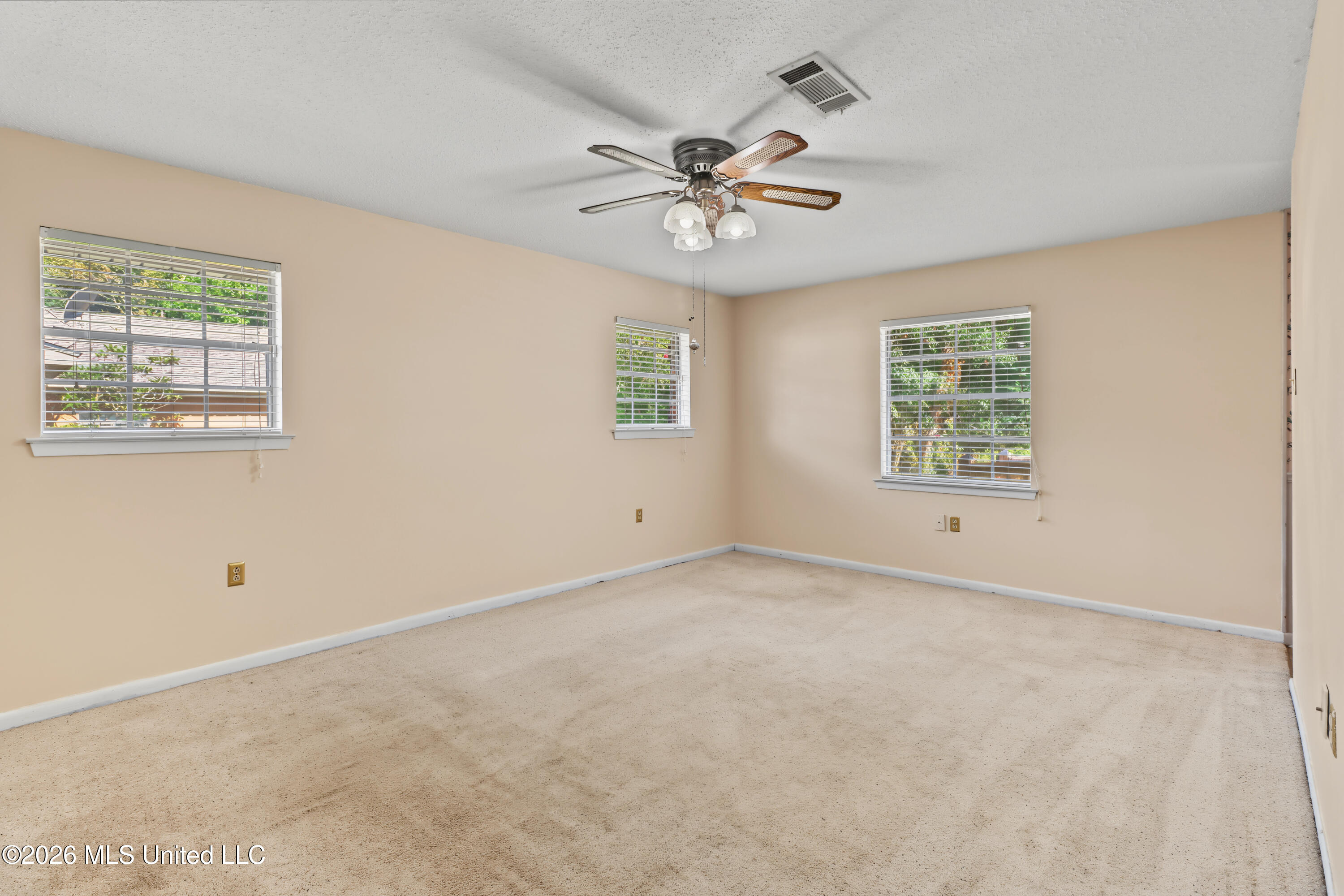 914 Latil Street Property Photo 21