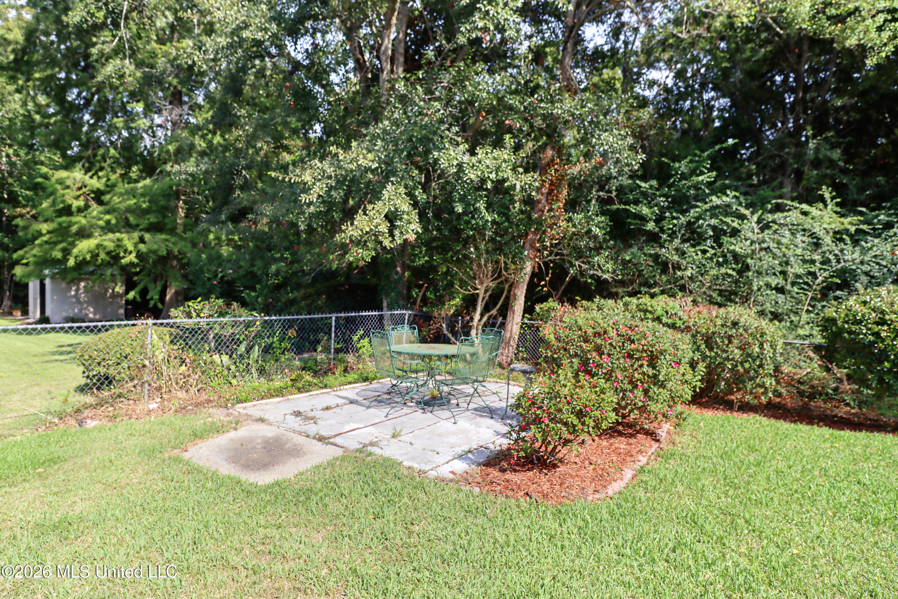 914 Latil Street Property Photo 28