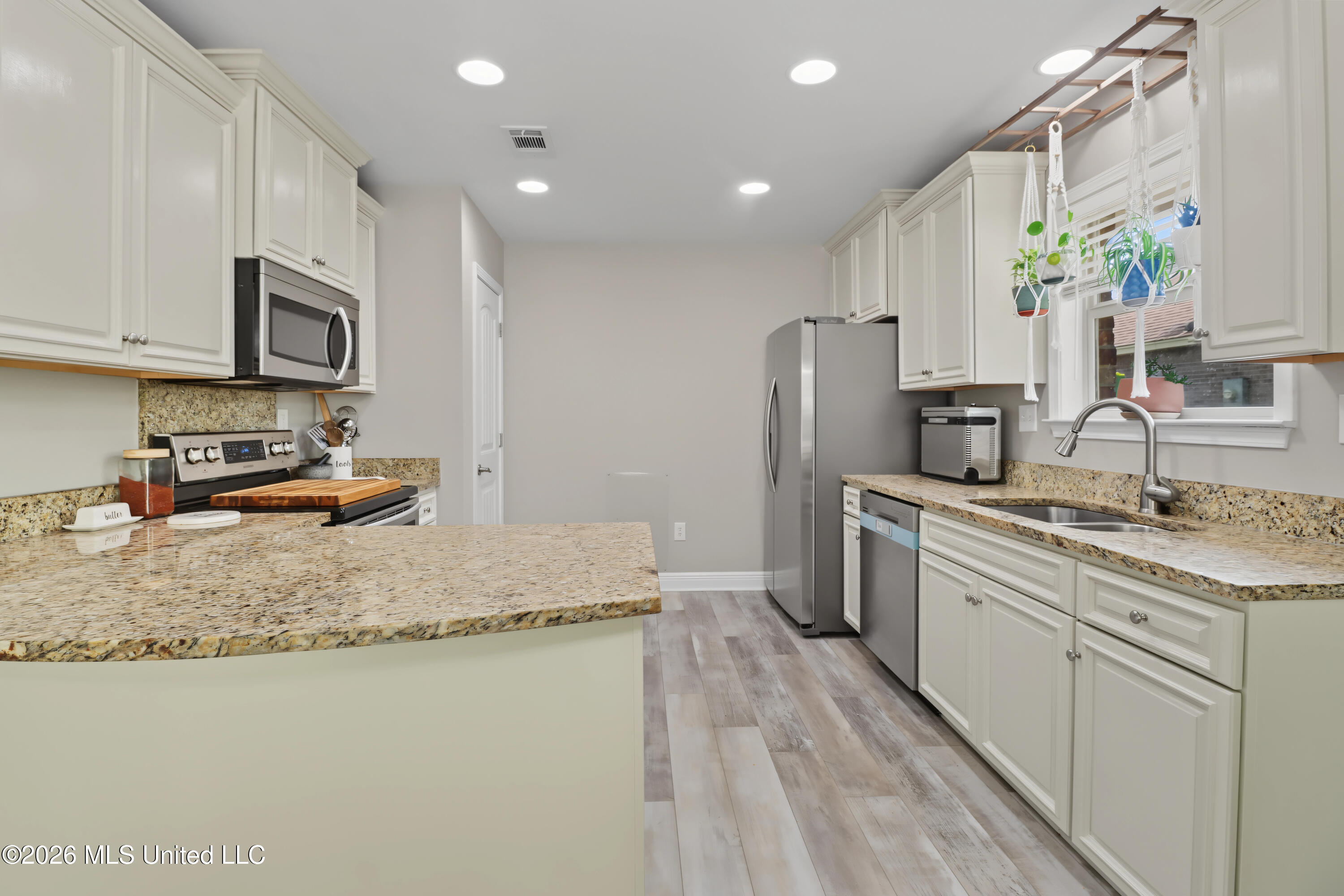 13212 Tyler Lane Property Photo 5