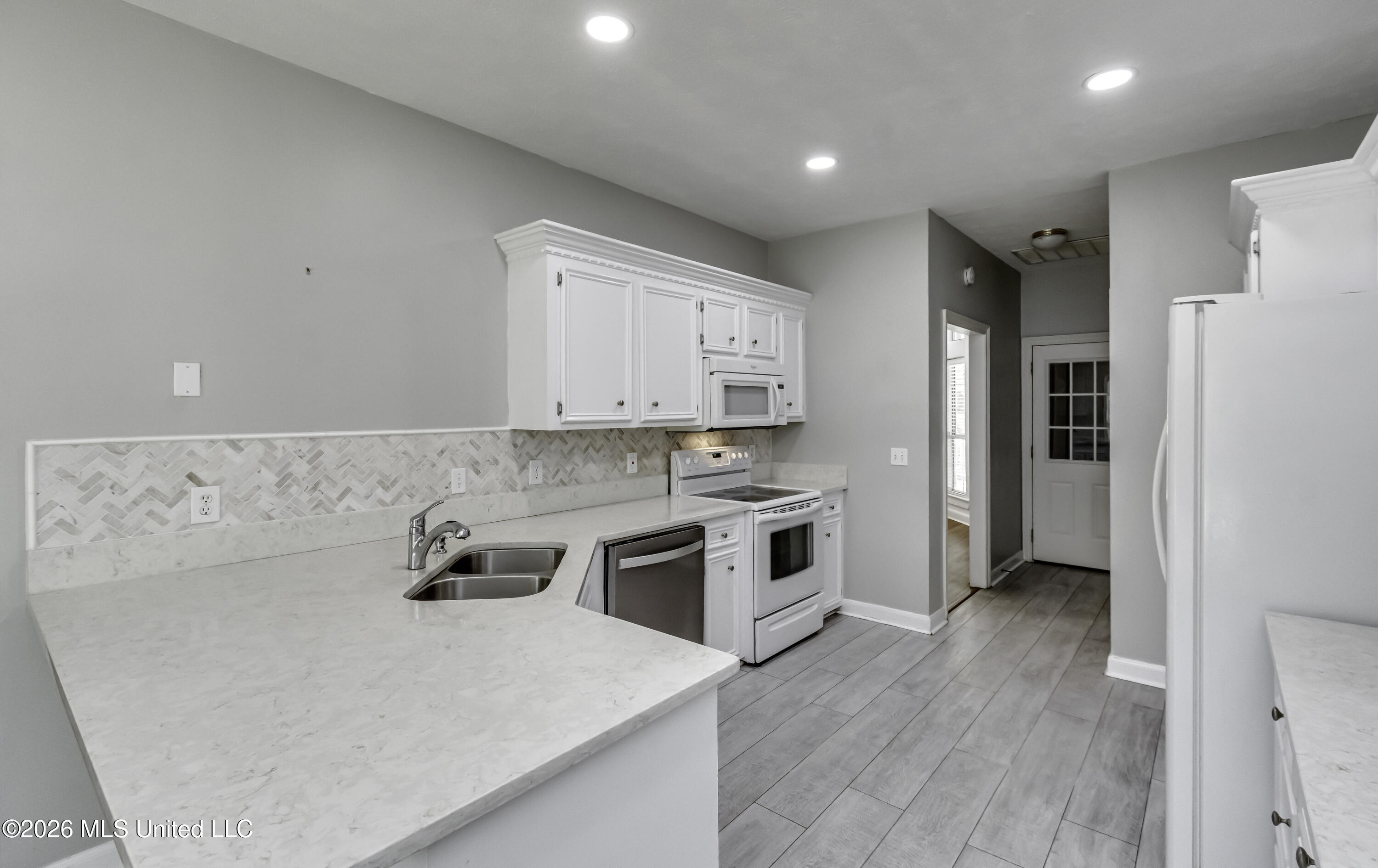 150 Fairfield Circle Property Photo 29