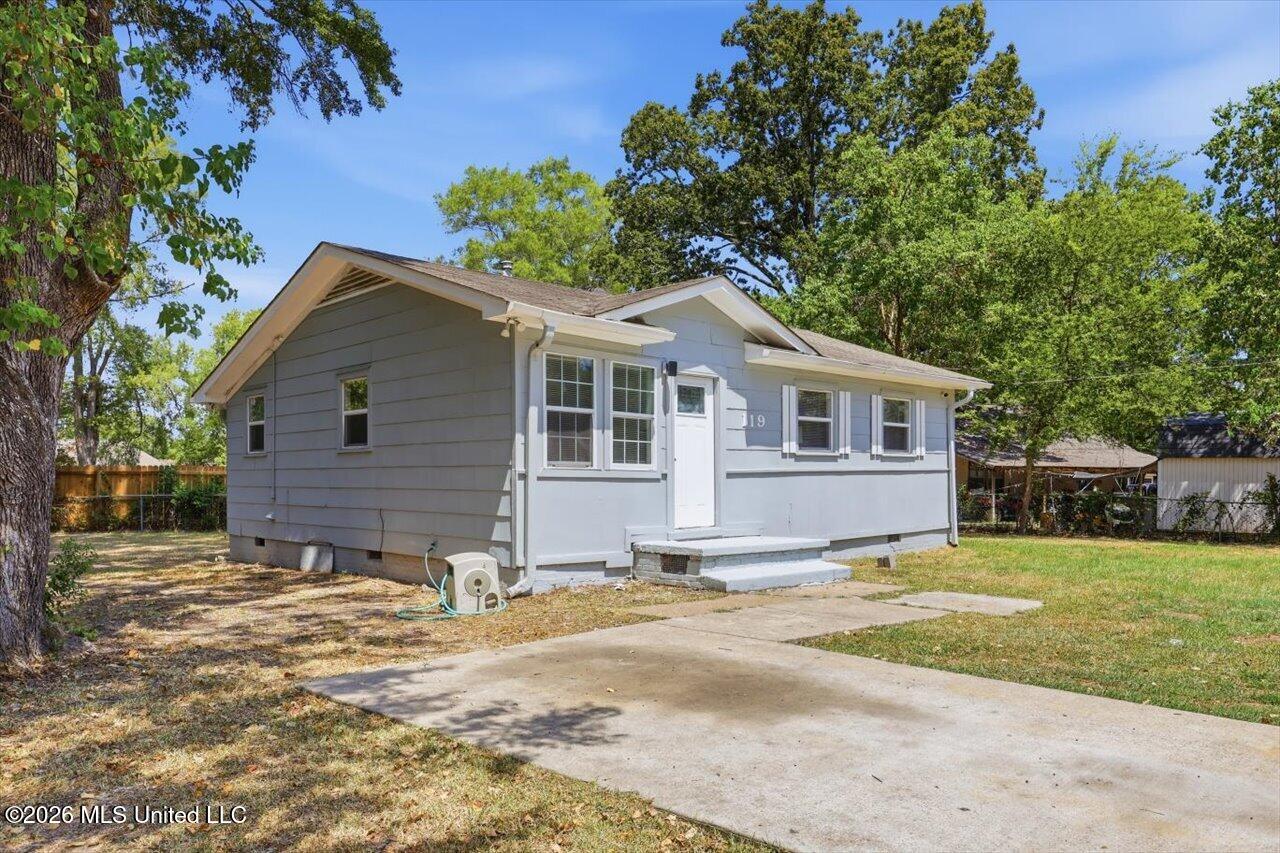 119 Areo Drive Property Photo 3