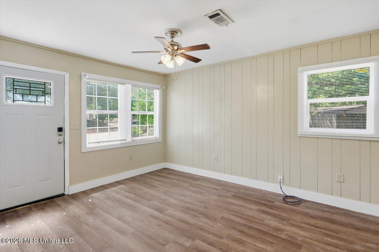 119 Areo Drive Property Photo 8