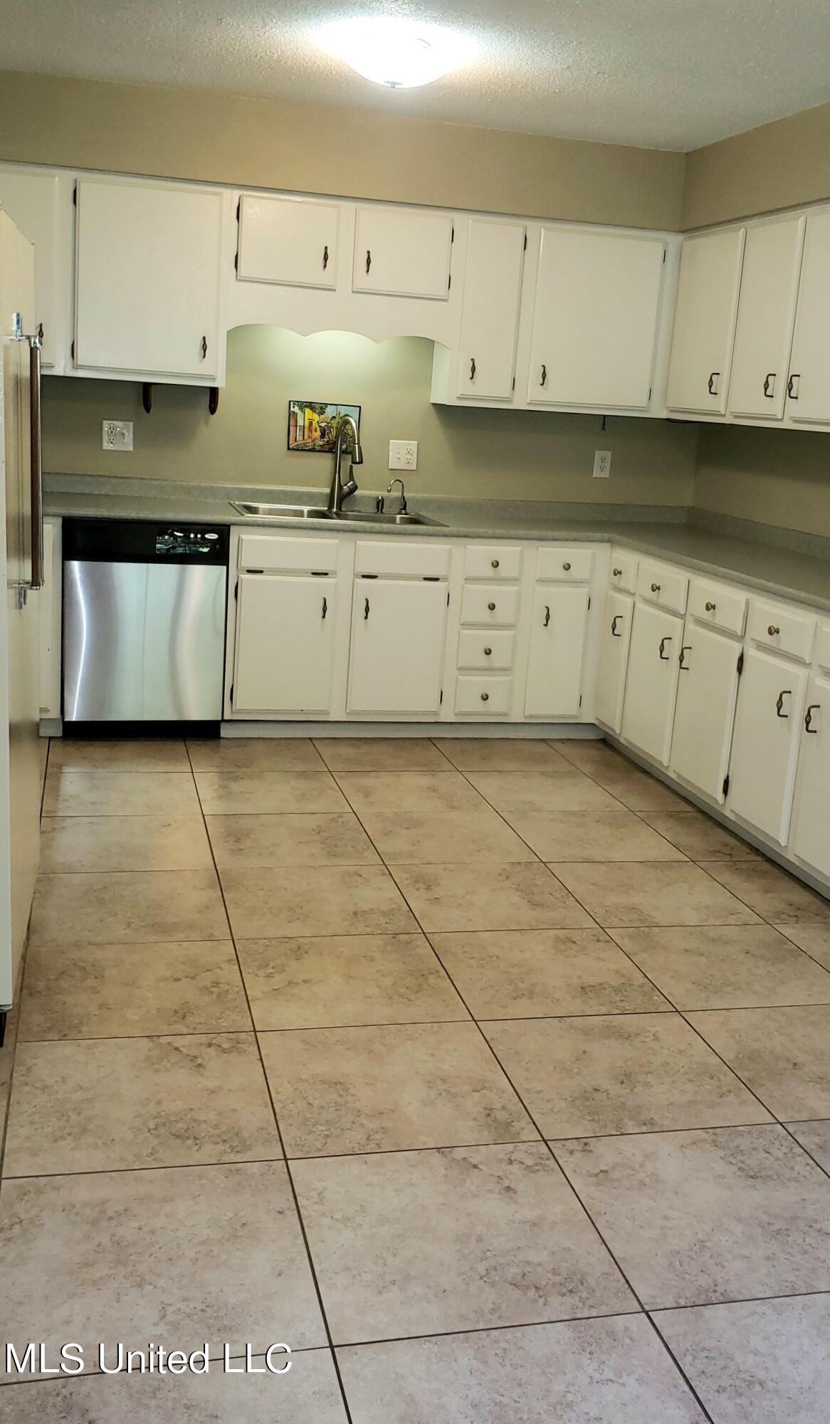 5636 Ahuawa Place Property Photo 3