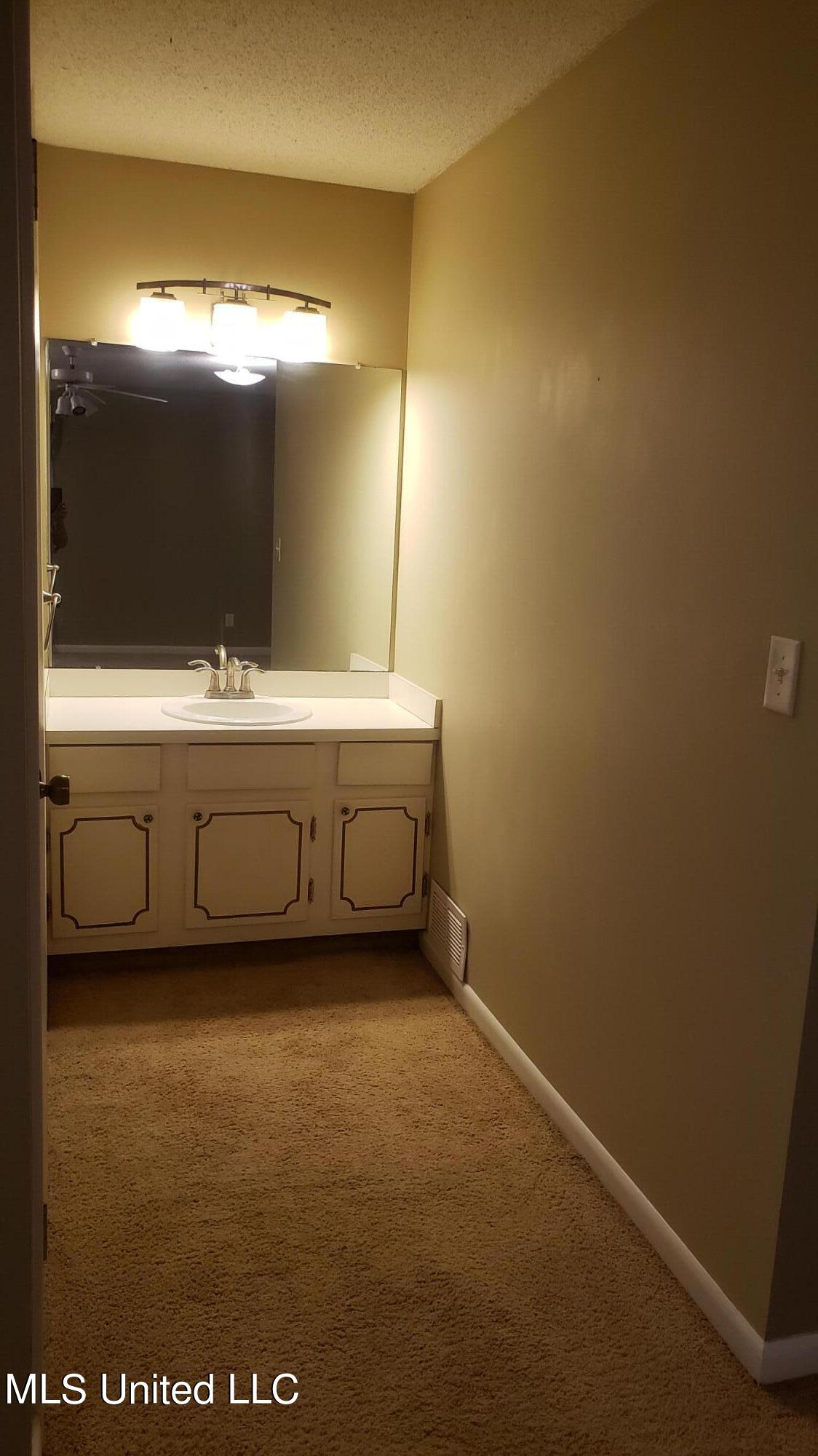 5636 Ahuawa Place Property Photo 14