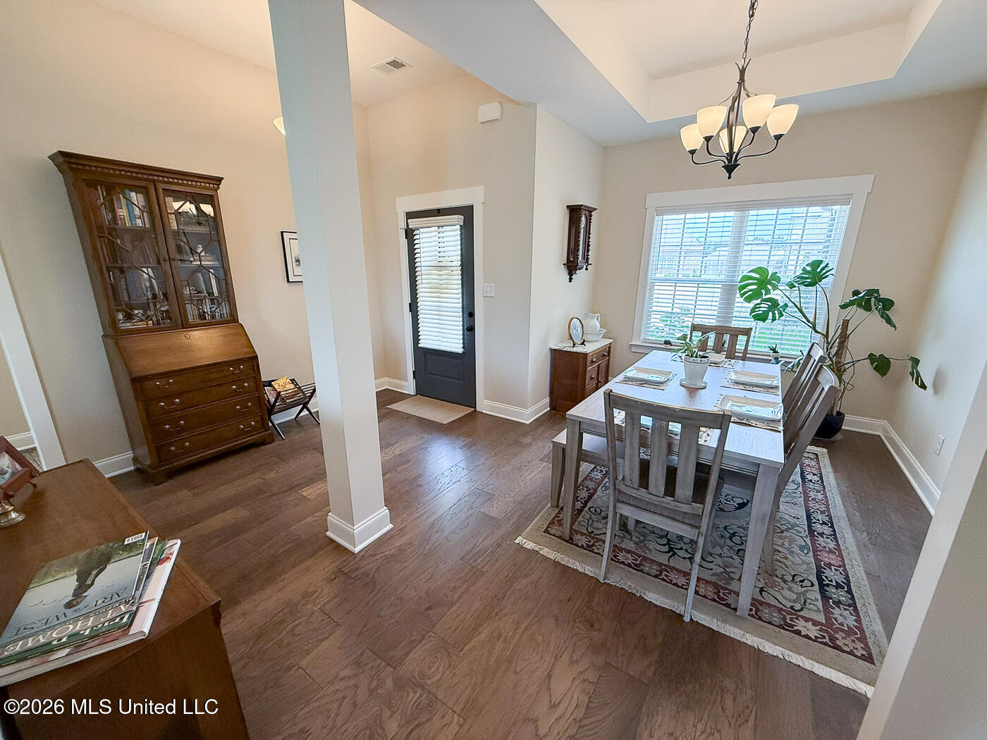 689 Holiday Cove Property Photo 8