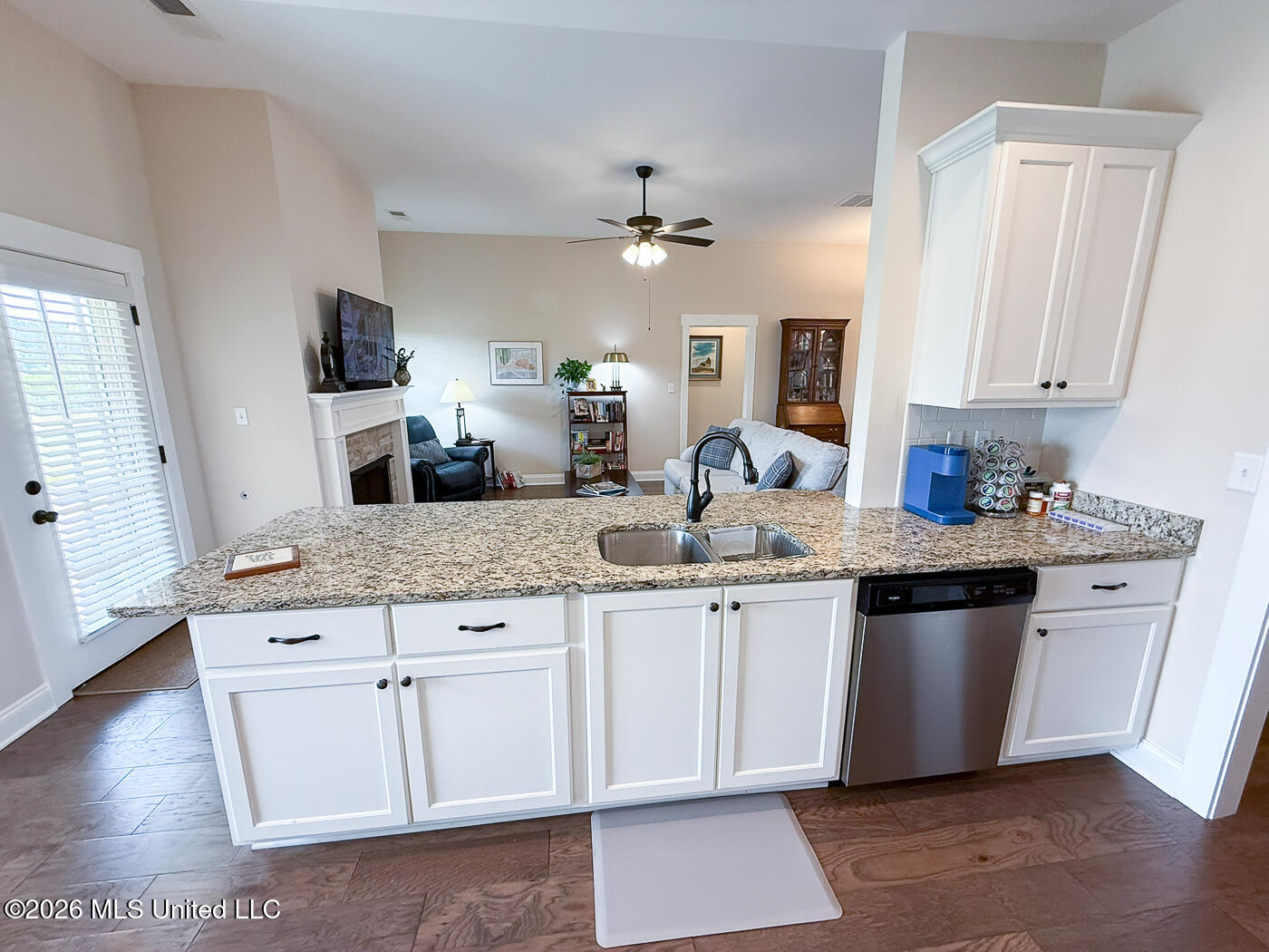689 Holiday Cove Property Photo 15
