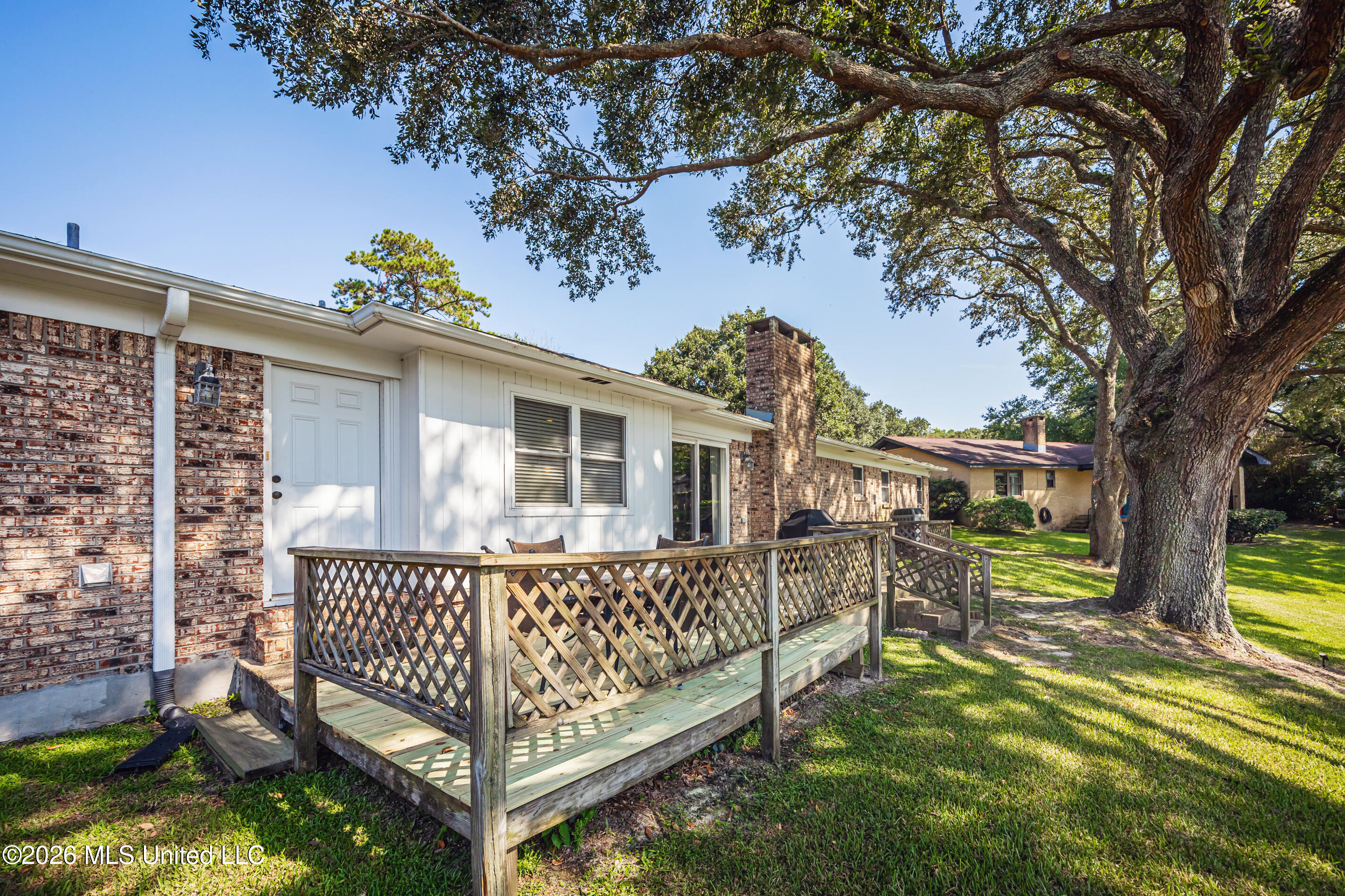 13017 Hanover Drive Property Photo 25