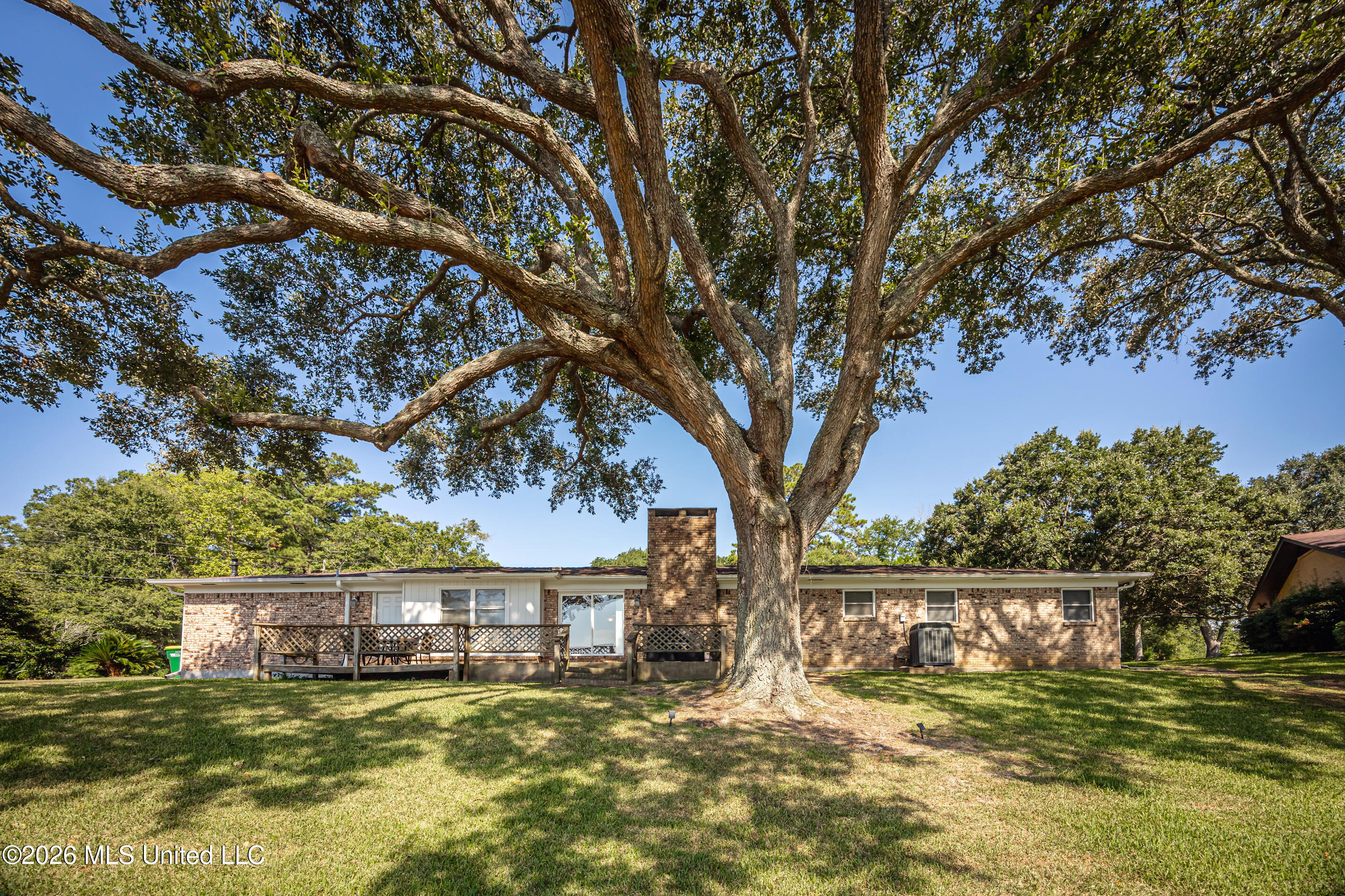 13017 Hanover Drive Property Photo 27