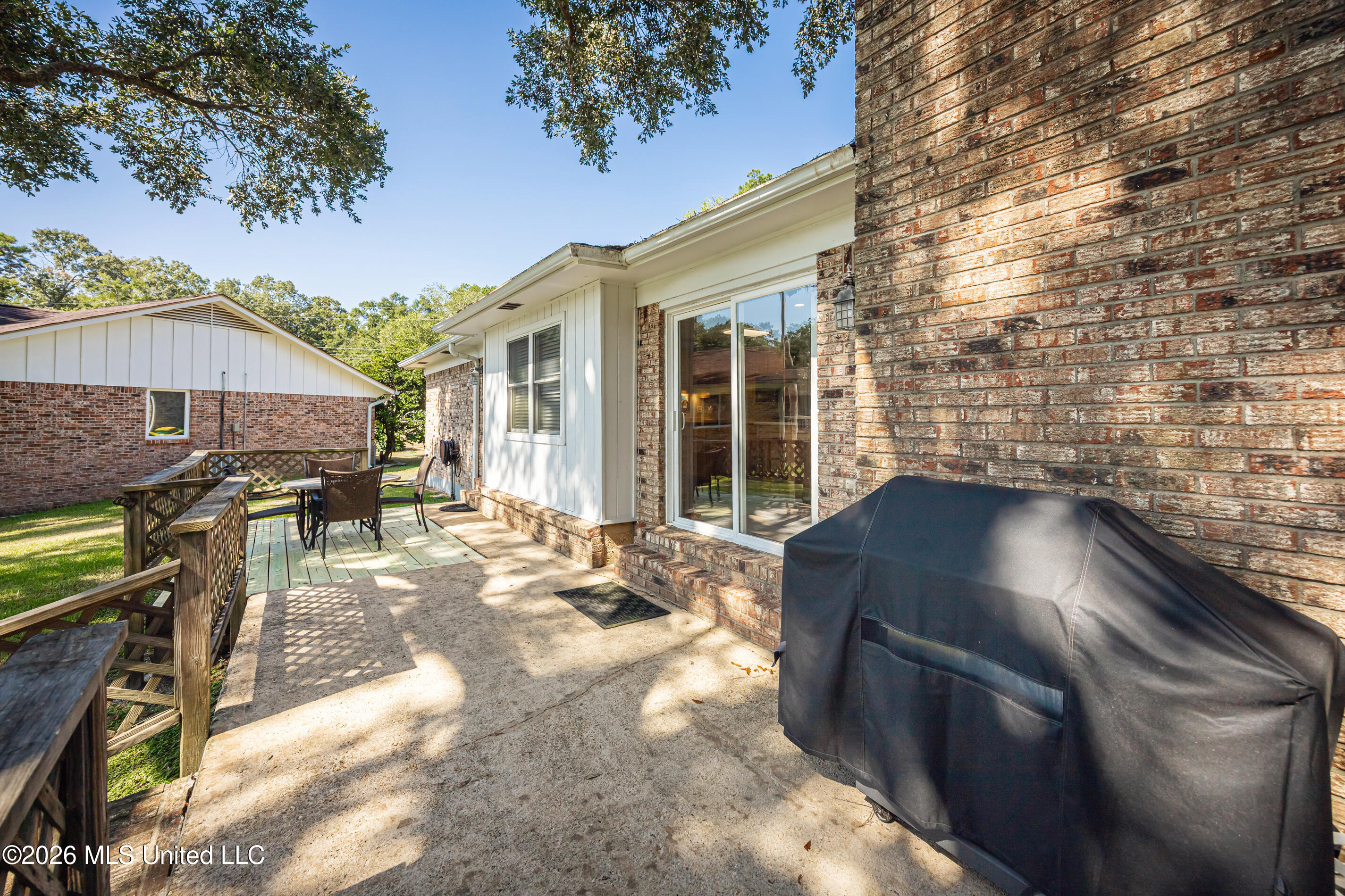 13017 Hanover Drive Property Photo 29