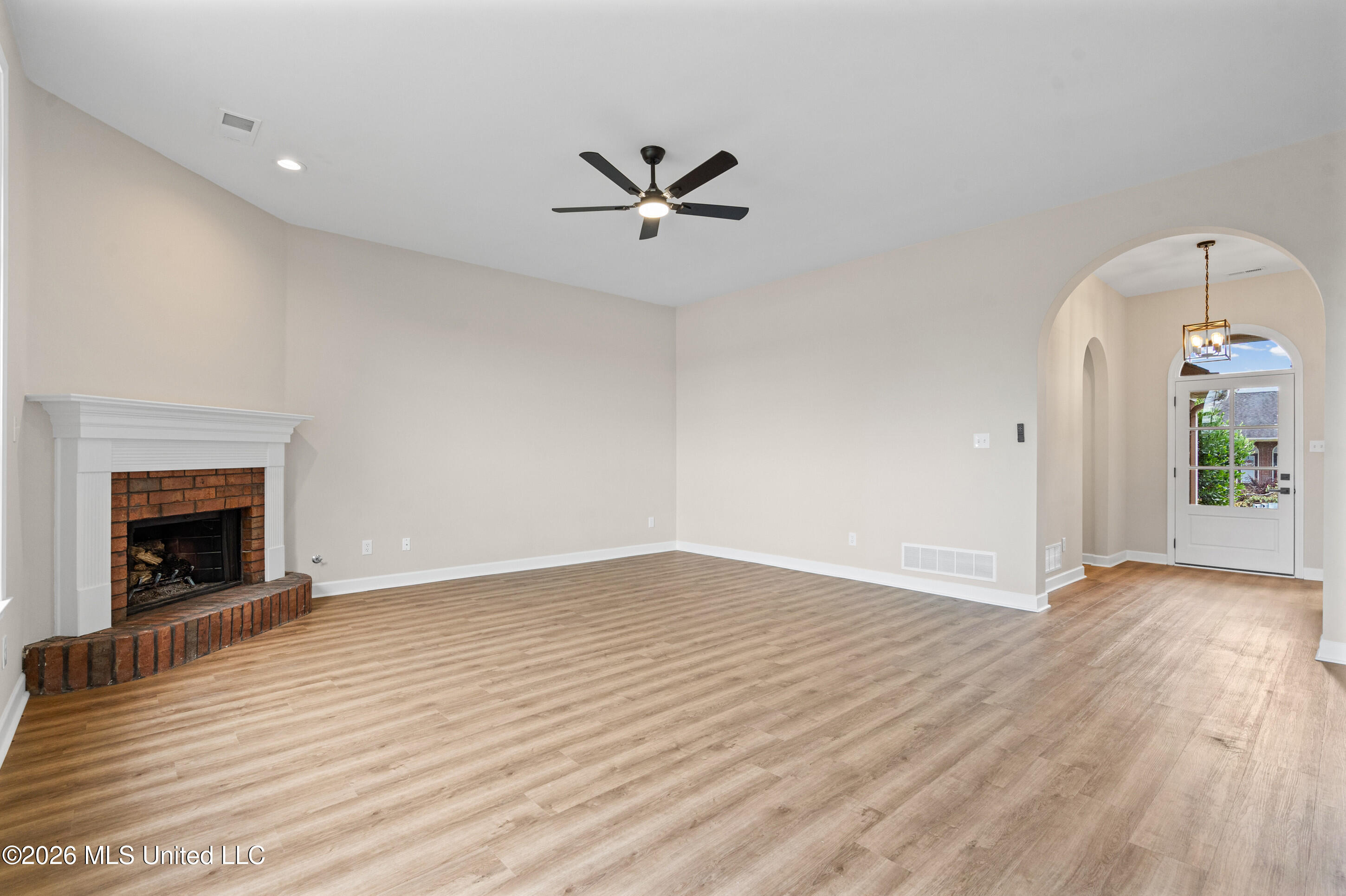 4675 E Alden Lake Drive Property Photo 6