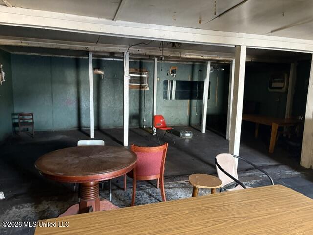 628 Walthall Street Property Photo 5