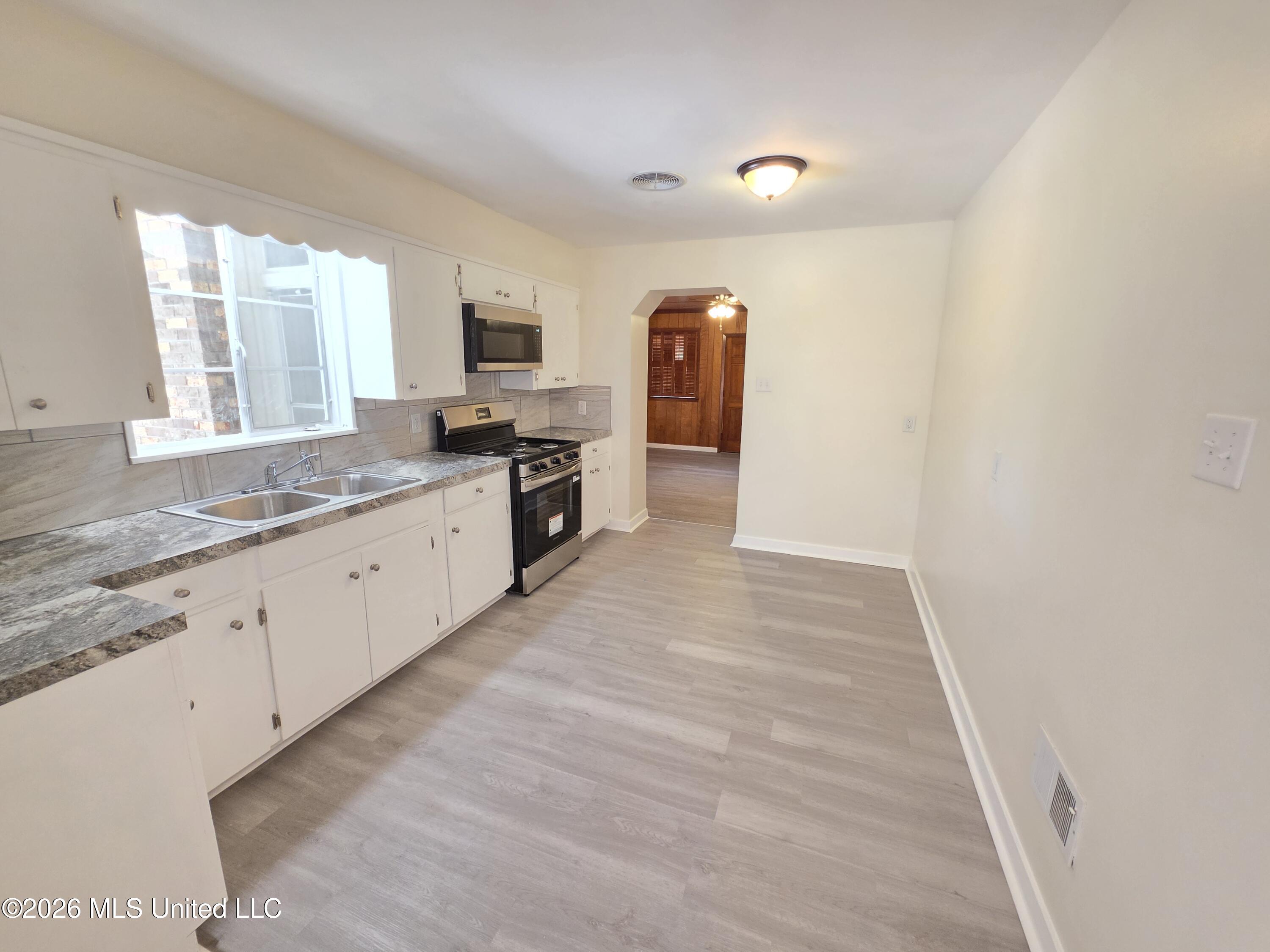 215 Buena Vista Drive Property Photo 7