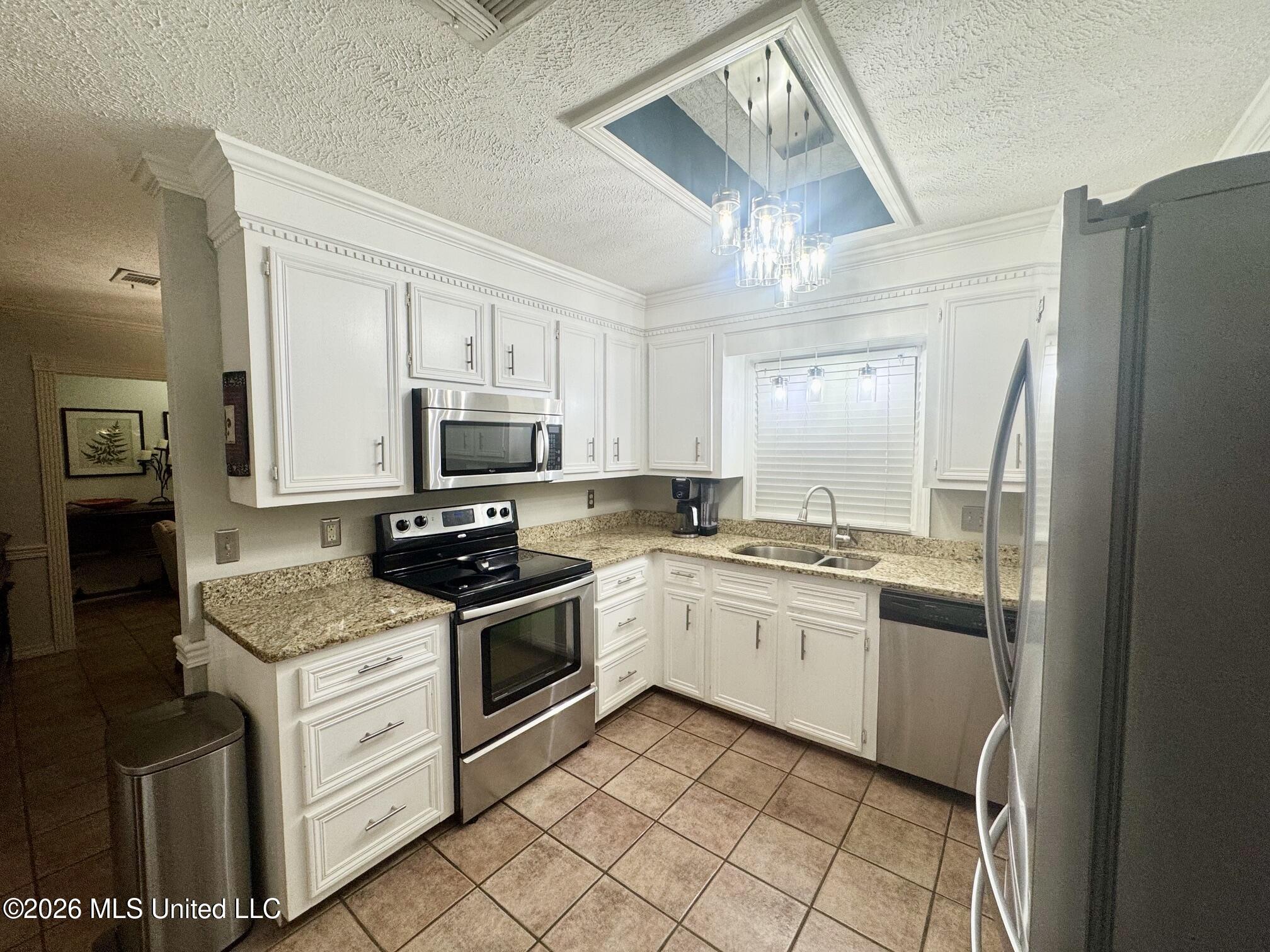 126 Sumac Drive Property Photo 6