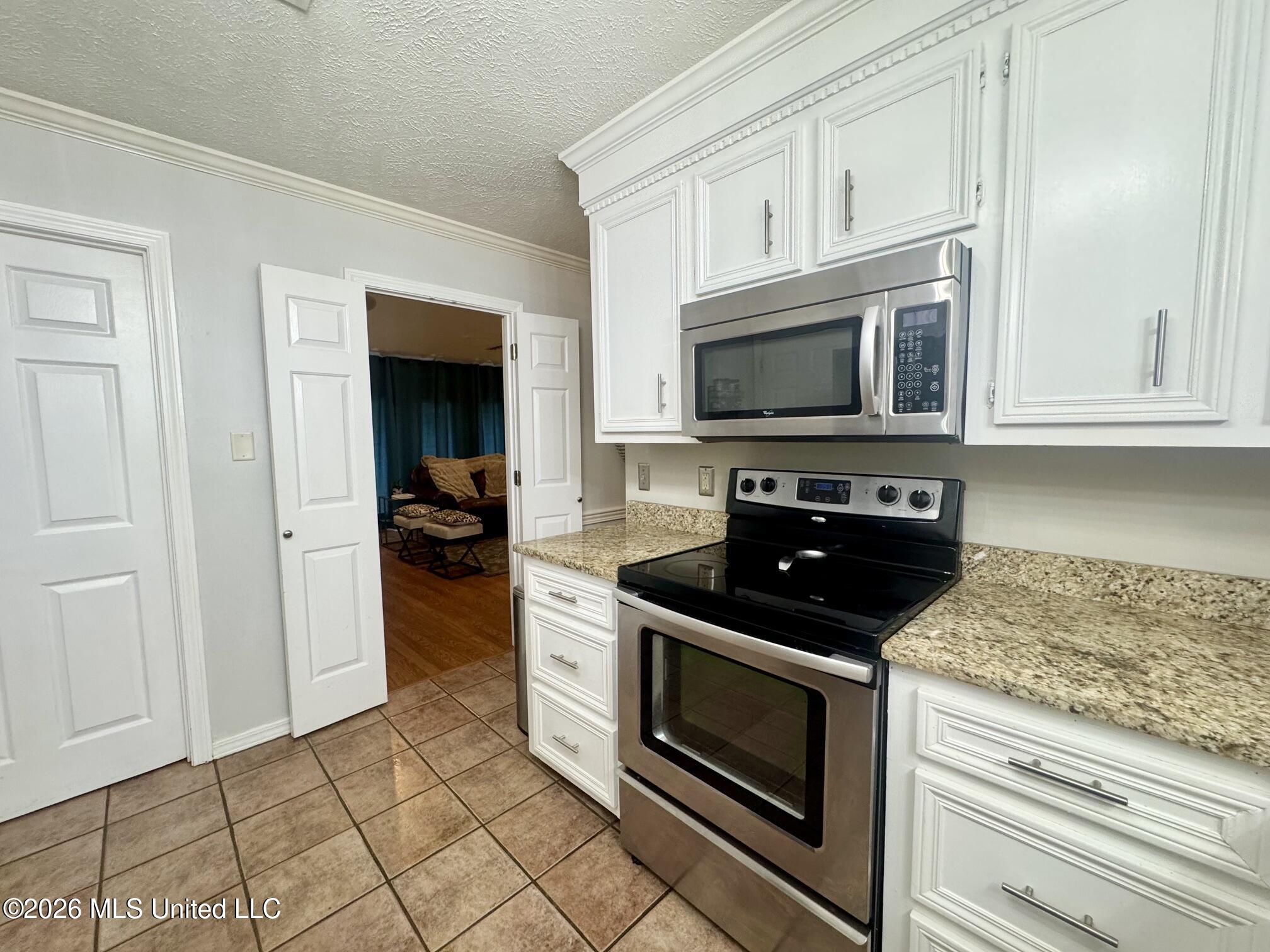 126 Sumac Drive Property Photo 8