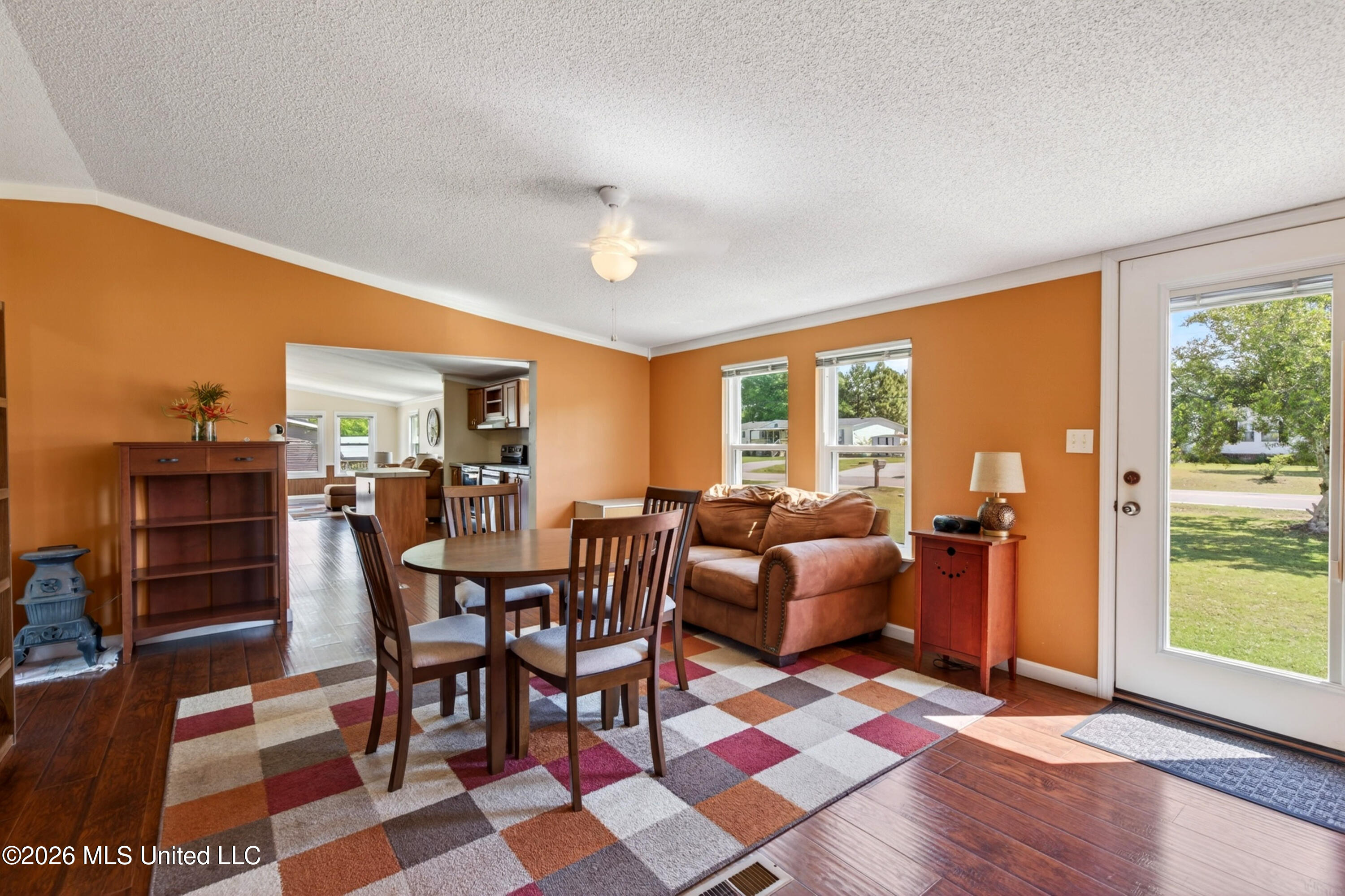 19561 Lennis Cuevas Road Property Photo 7