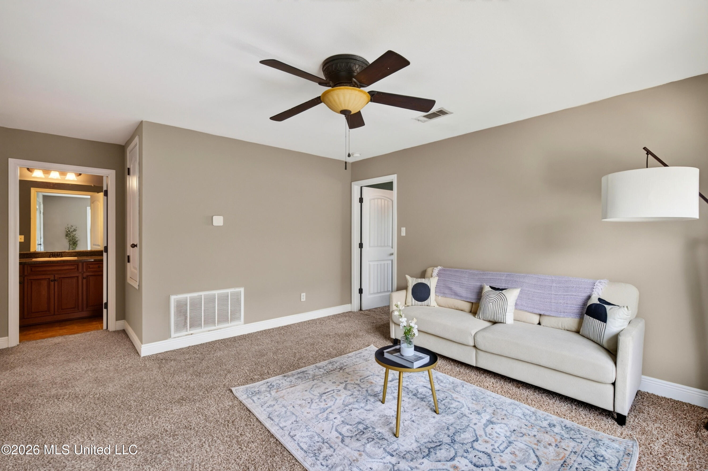 16994 Palm Ridge Drive Property Photo 33
