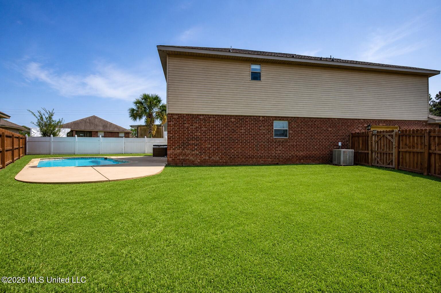 16994 Palm Ridge Drive Property Photo 61