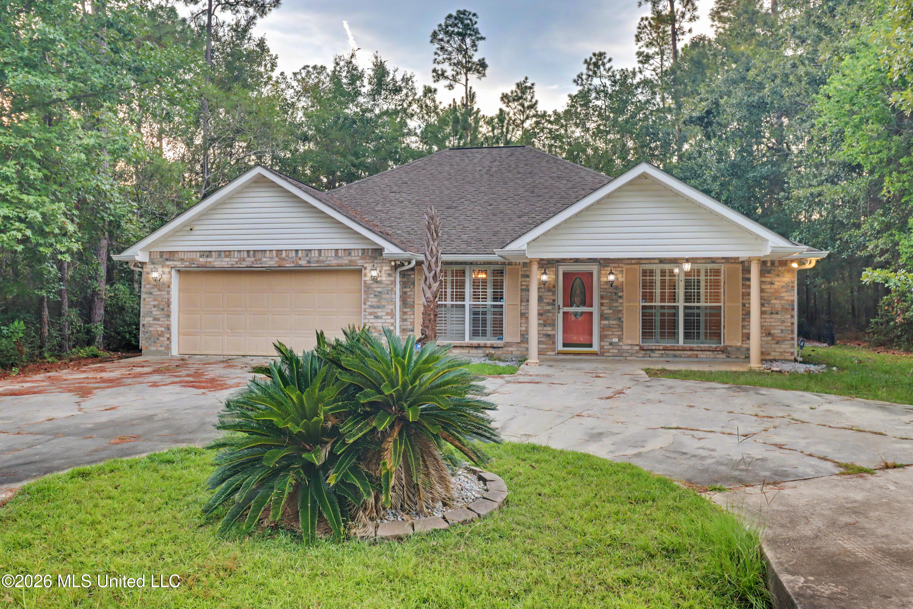 42162 Noma Drive Property Photo 1