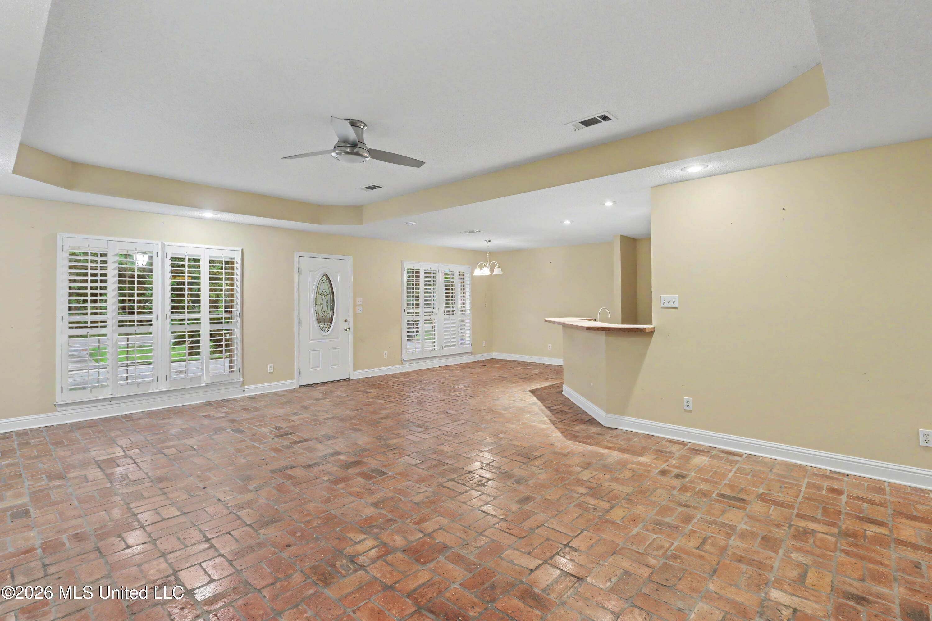 42162 Noma Drive Property Photo 7